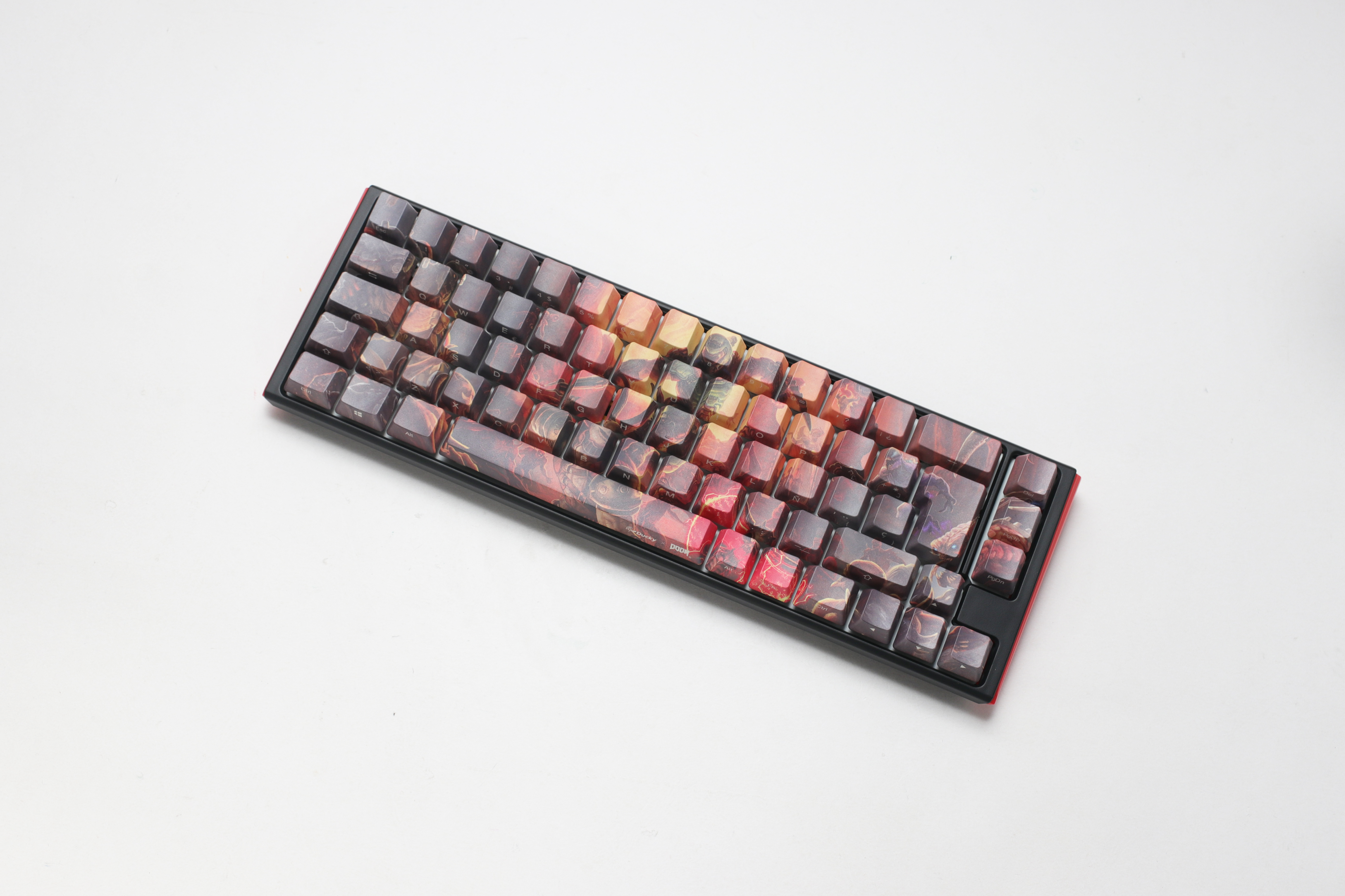 Picture of Picture of Teclado Mecânico Ducky ONE 3 SF RGB x Doom Limited Edition MX-Red (ES)