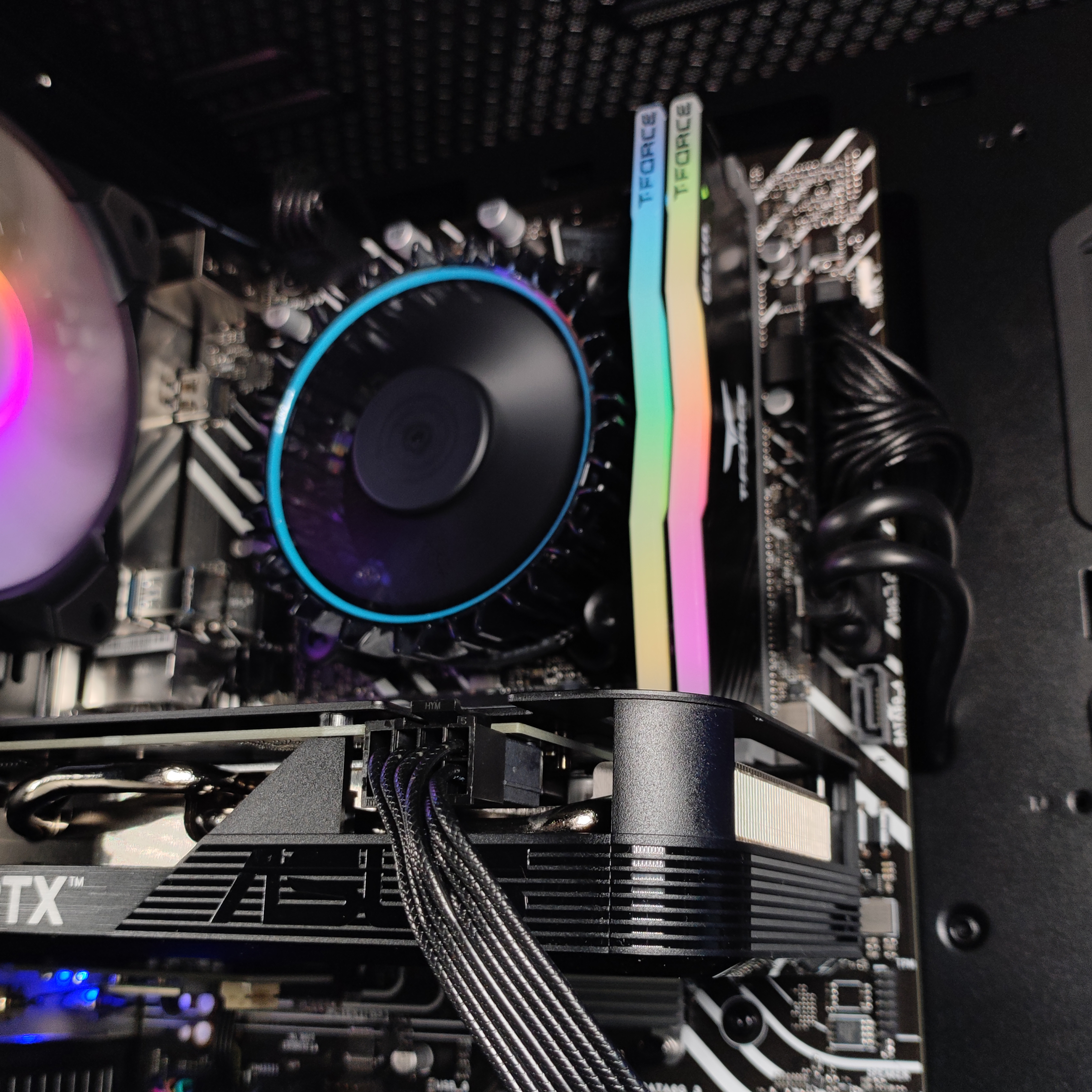 King Mod Systems - Ordenador King Mod Gamer-PC x ASUS Impakt Edition Intel i5 14400F 32GB DDR4 1TB RTX 4060 WiFi W11