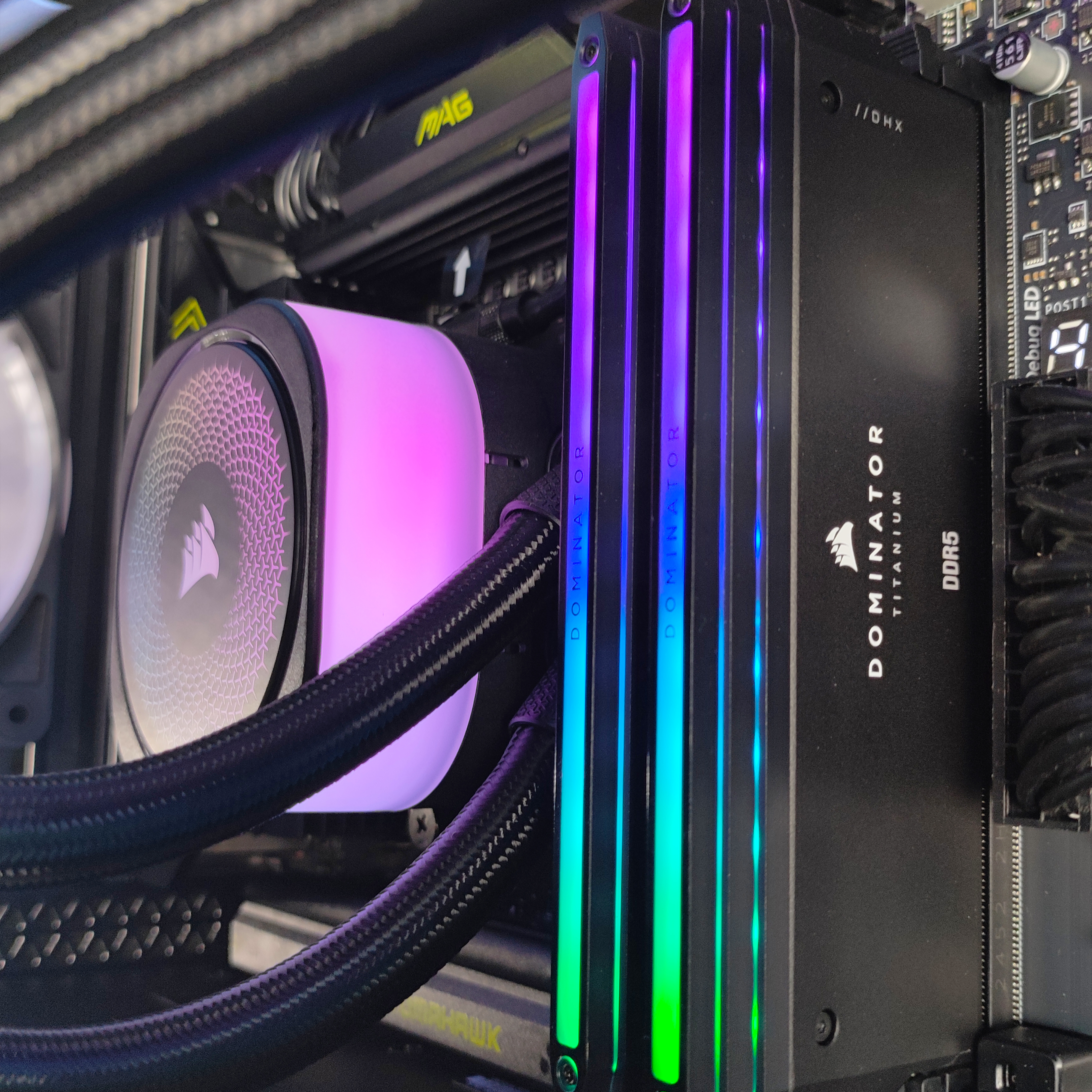 King Mod Systems - Ordenador King Mod Gamer-PC x iCUE Impakt Edition Ryzen 7 9800X3D 64GB DDR5 2TB RTX 5090 WiFi W11