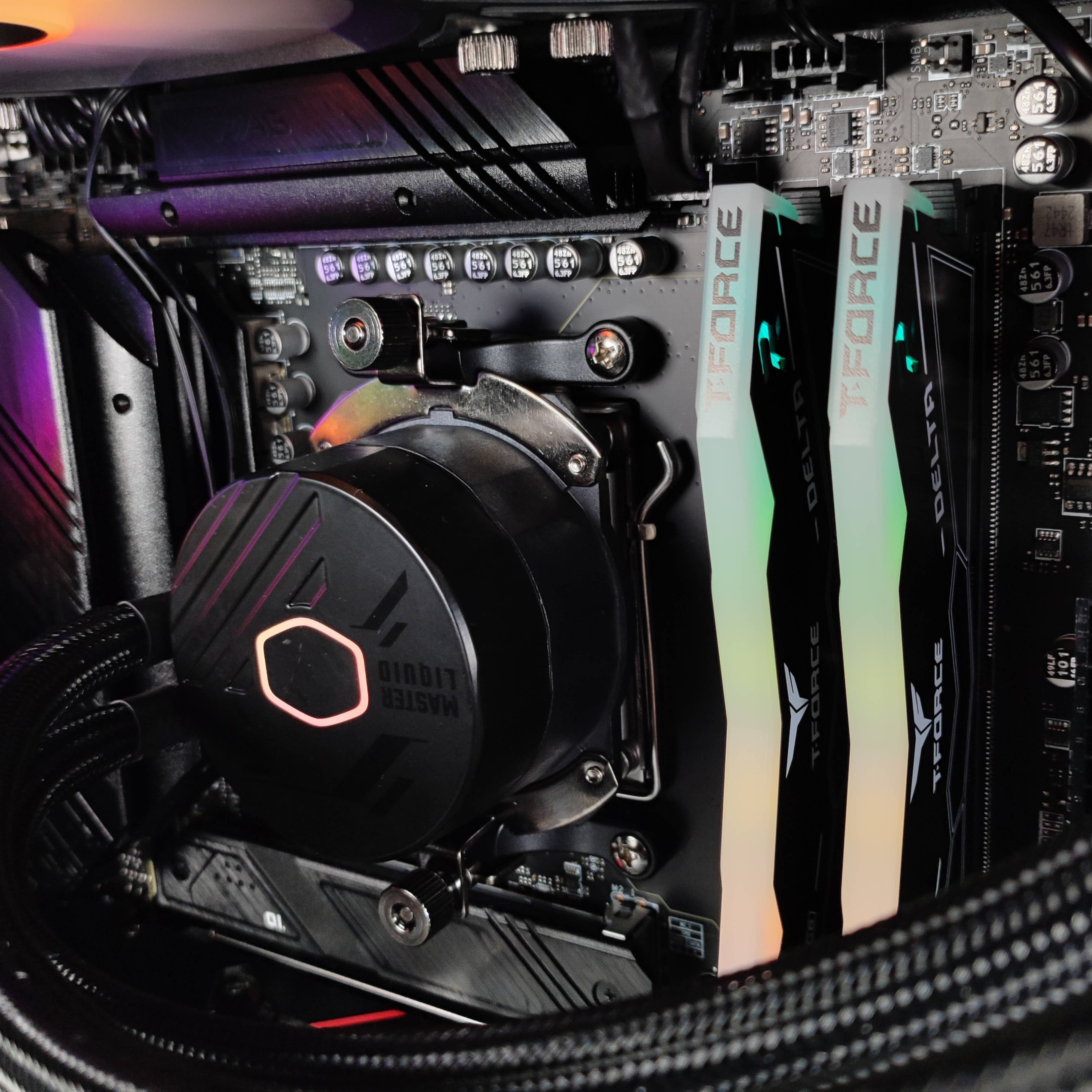 King Mod Systems - Ordenador King Mod Gamer-PC Ryzen 7 7800X3D 32GB DDR5 1TB RX 9070 XT WiFi W11