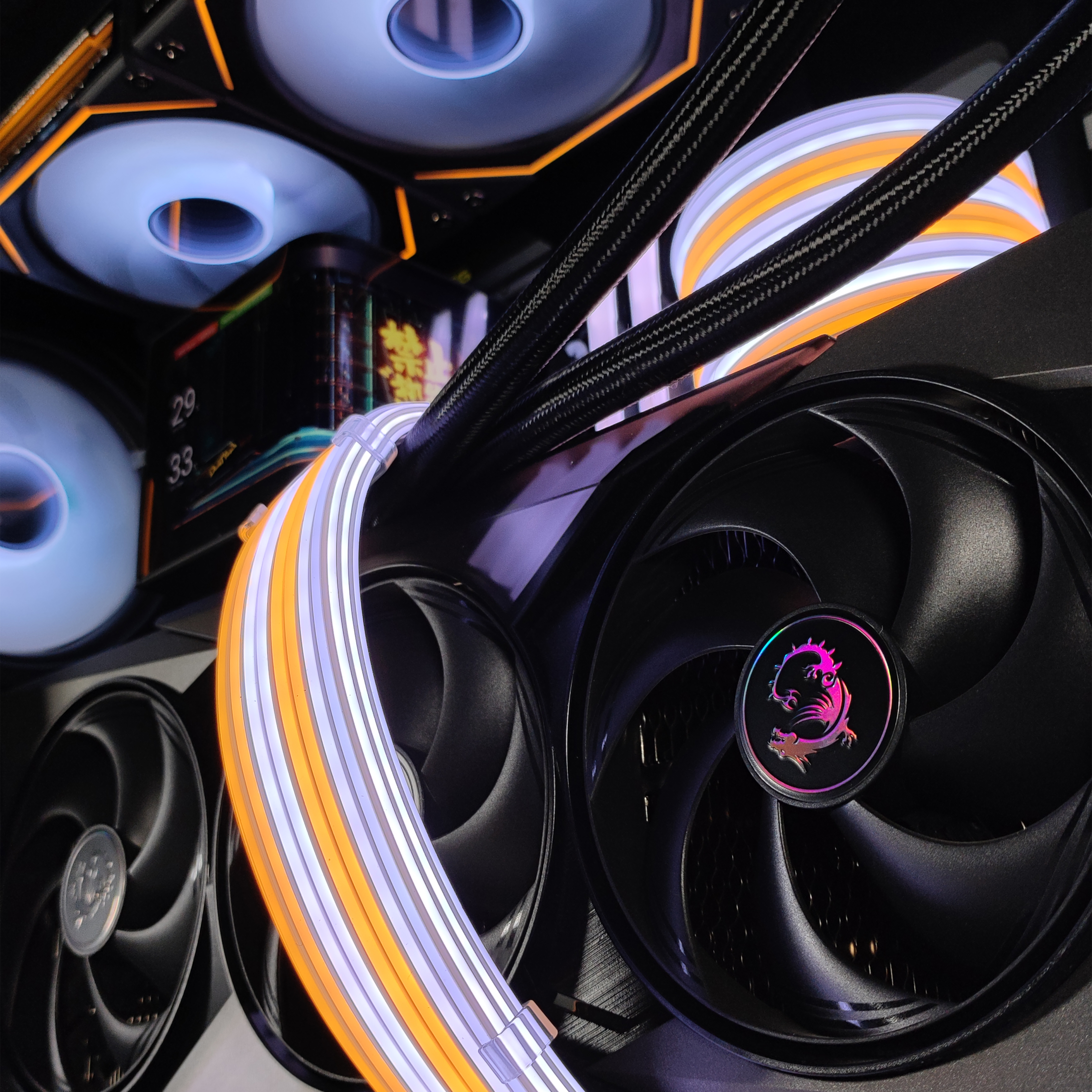 King Mod Systems - Ordenador King Mod Gamer-PC Ryzen 7 9800X3D 64GB DDR5 2TB RTX 5090 WiFi W11