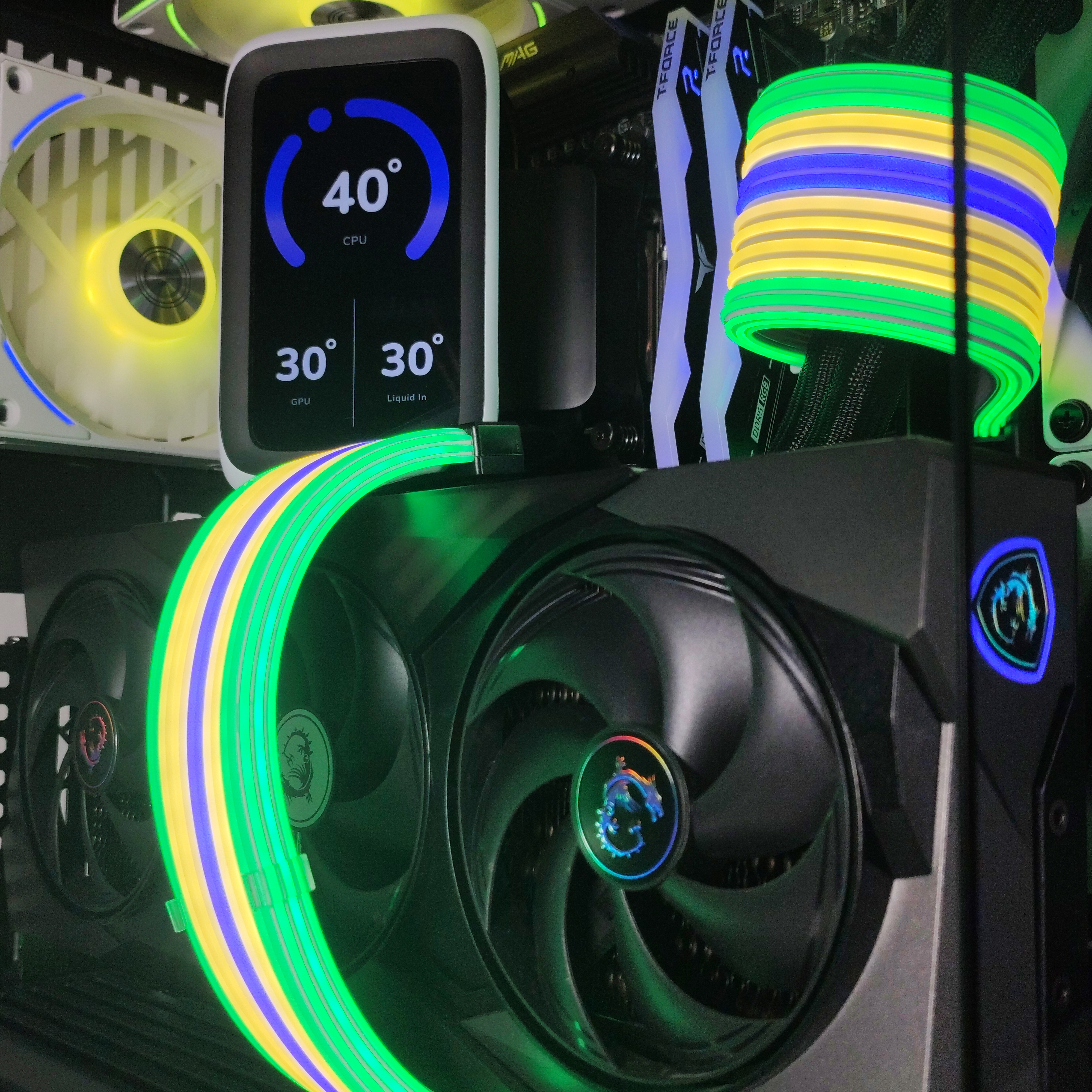 Picture of Picture of Ordenador King Mod Gamer-PC Hyte Ryzen 7 9800X3D 32GB DDR5 2TB RTX 5070 Ti WiFi W11