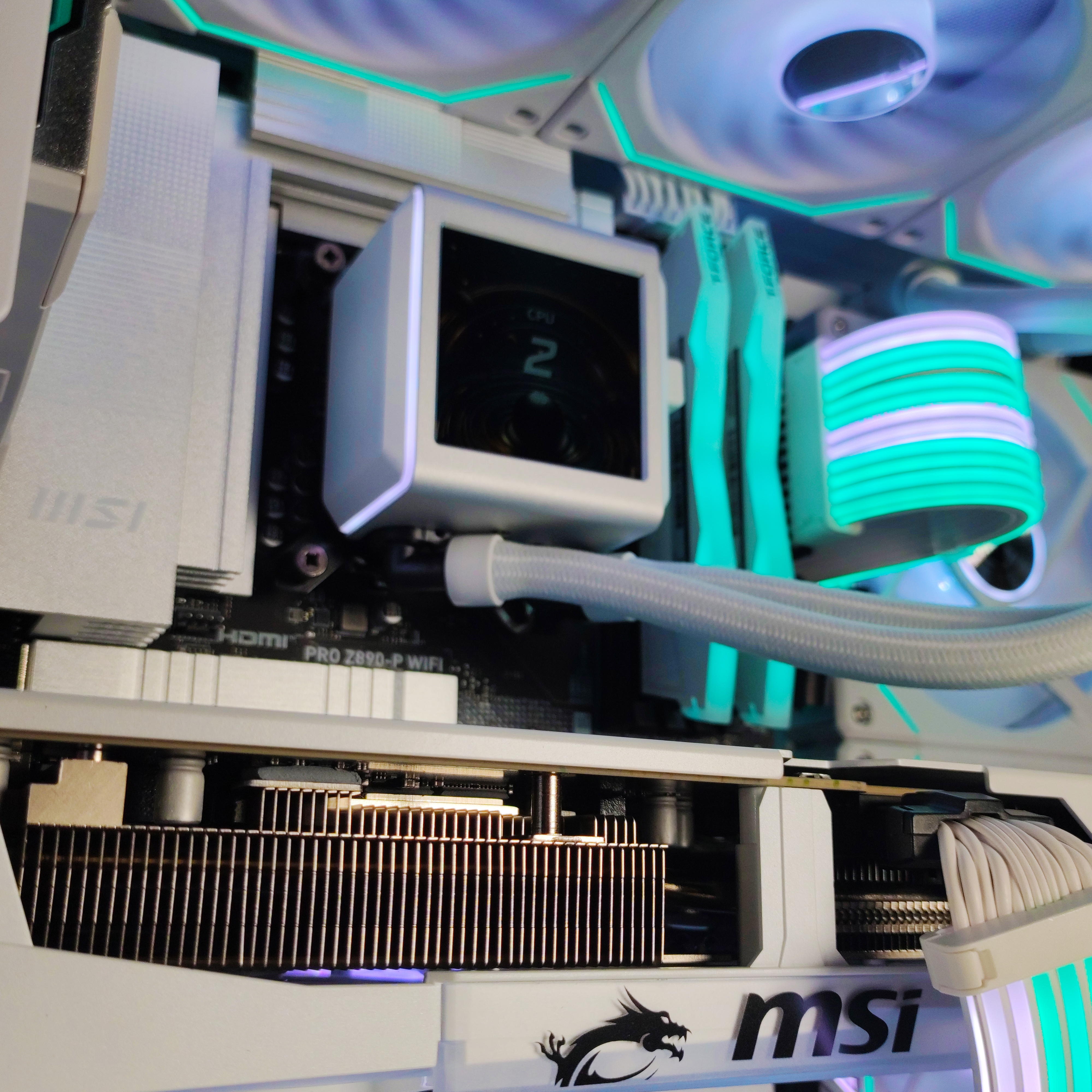 King Mod Systems - Ordenador King Mod Gamer-PC Powered by MSI Intel Ultra 7 265KF 48GB DDR5 2TB RTX 5080 WiFi W11