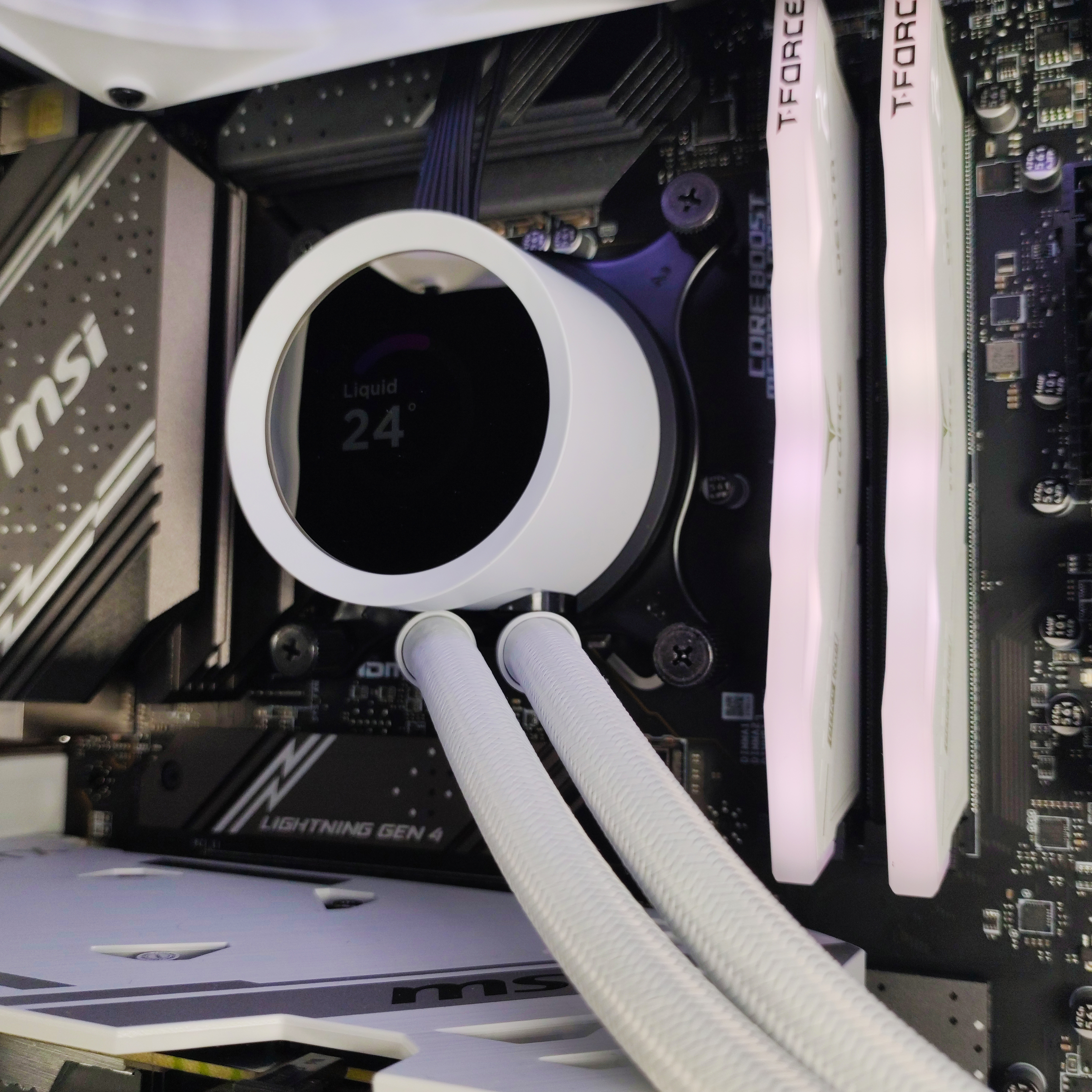 King Mod Systems - Ordenador King Mod Limited-PC X NZXT Intel i5 14600KF 32GB DDR5 1TB RTX 4060 WiFi W11