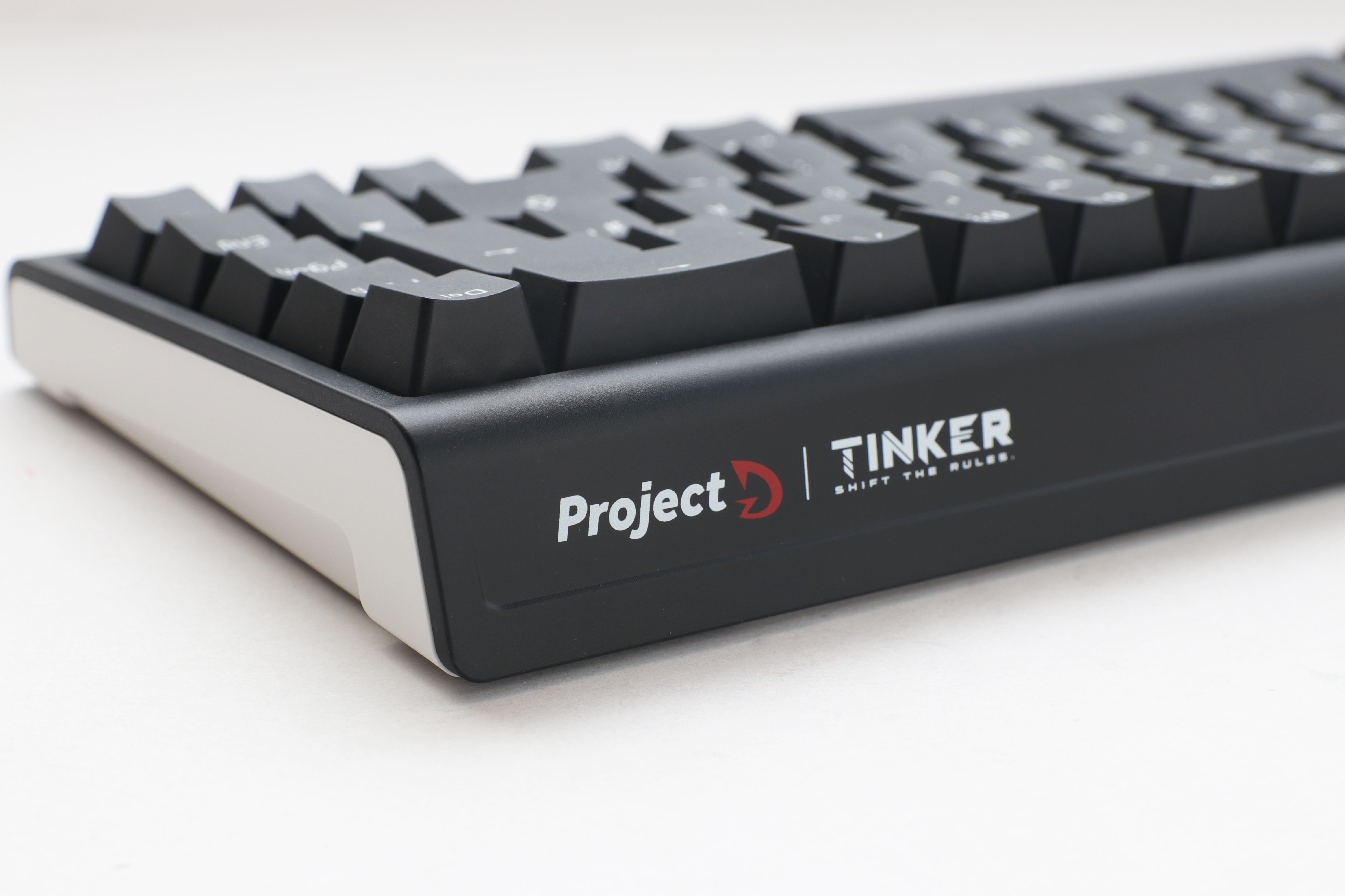 Ducky - Teclado Mecânico Ducky Tinker65 65% RGB Black MX-Red (ES)