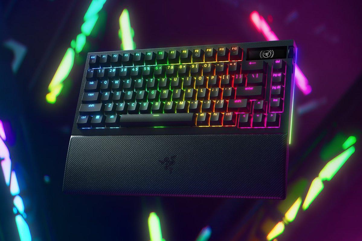 Razer - Teclado Razer BlackWidow V4 Pro 75% RGB Tactile Switch Wireless/Bluetooth (US)