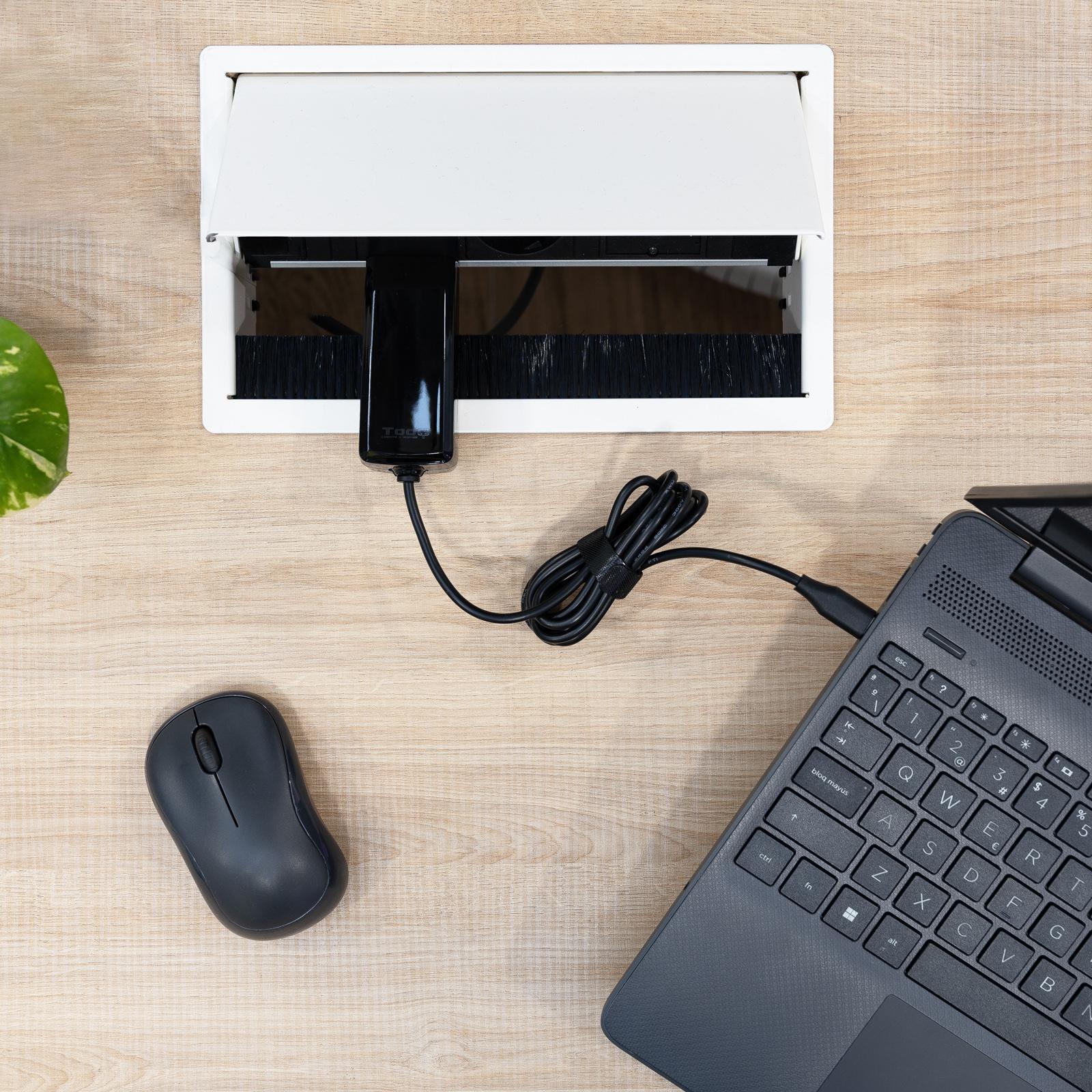 Tooq - Cargador de Portátil GaN Tooq USB-C PD 45W Negro