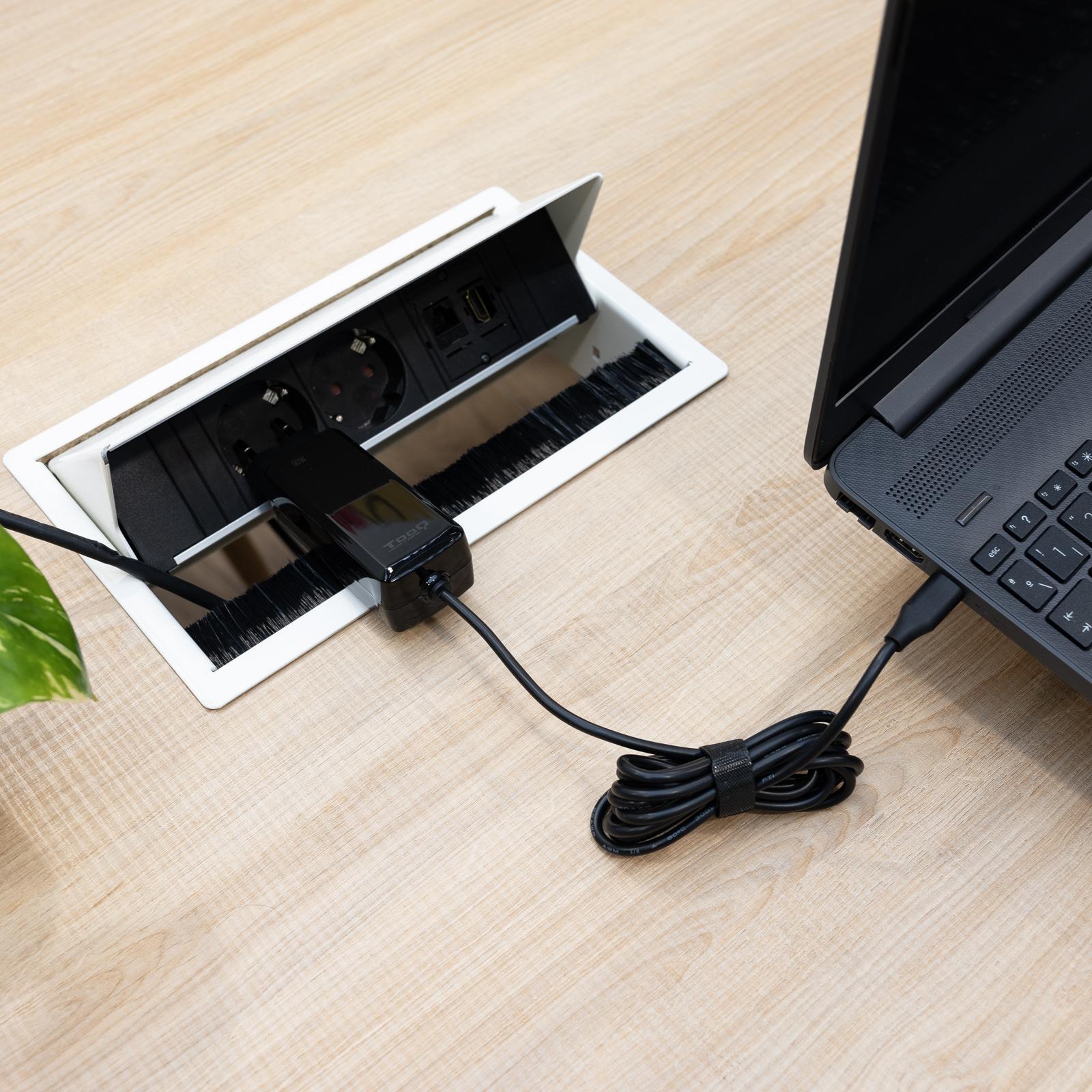 Tooq - Cargador de Portátil GaN Tooq USB-C PD 90W Negro