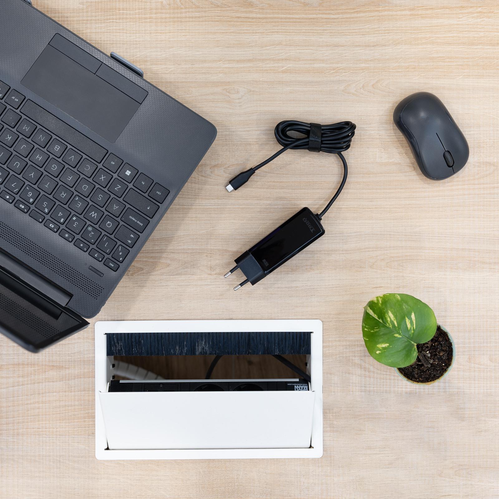 Tooq - Cargador de Portátil GaN Tooq USB-C PD 100W Negro