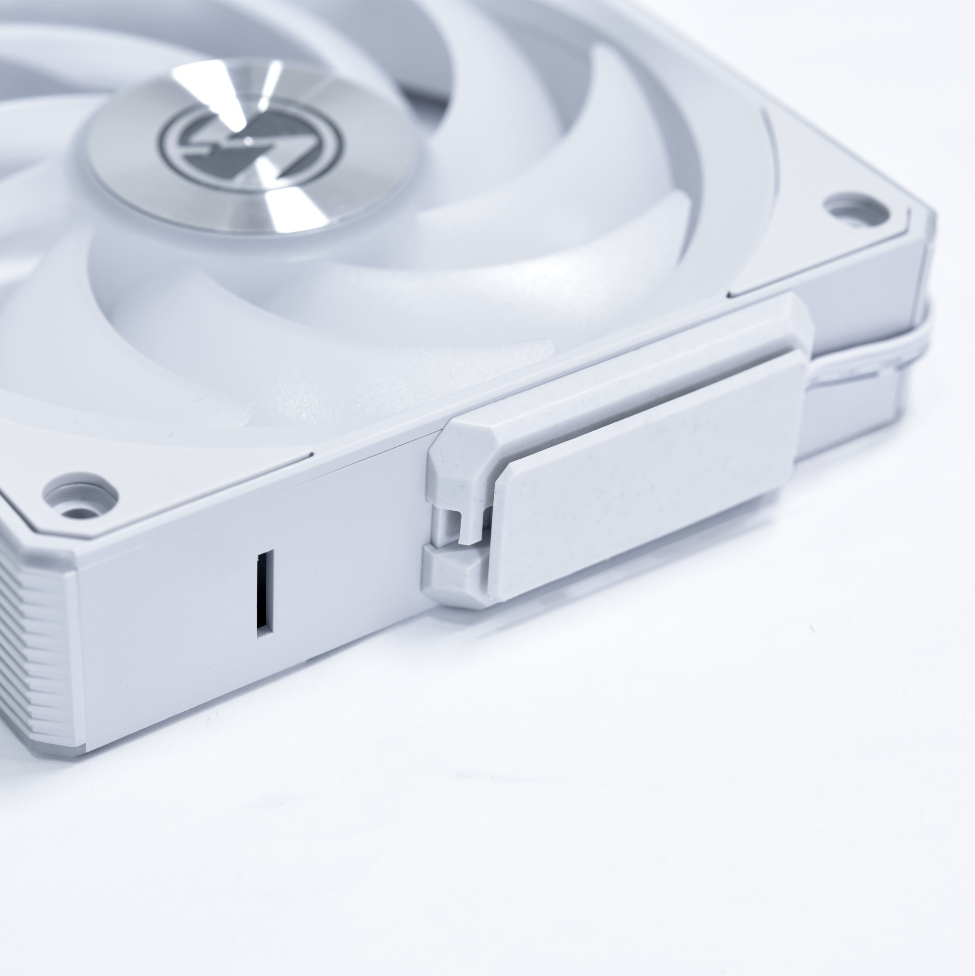 Lian Li - Ventilador Lian Li UNI FAN CL120 Wireless RGB PWM Blanco 120mm