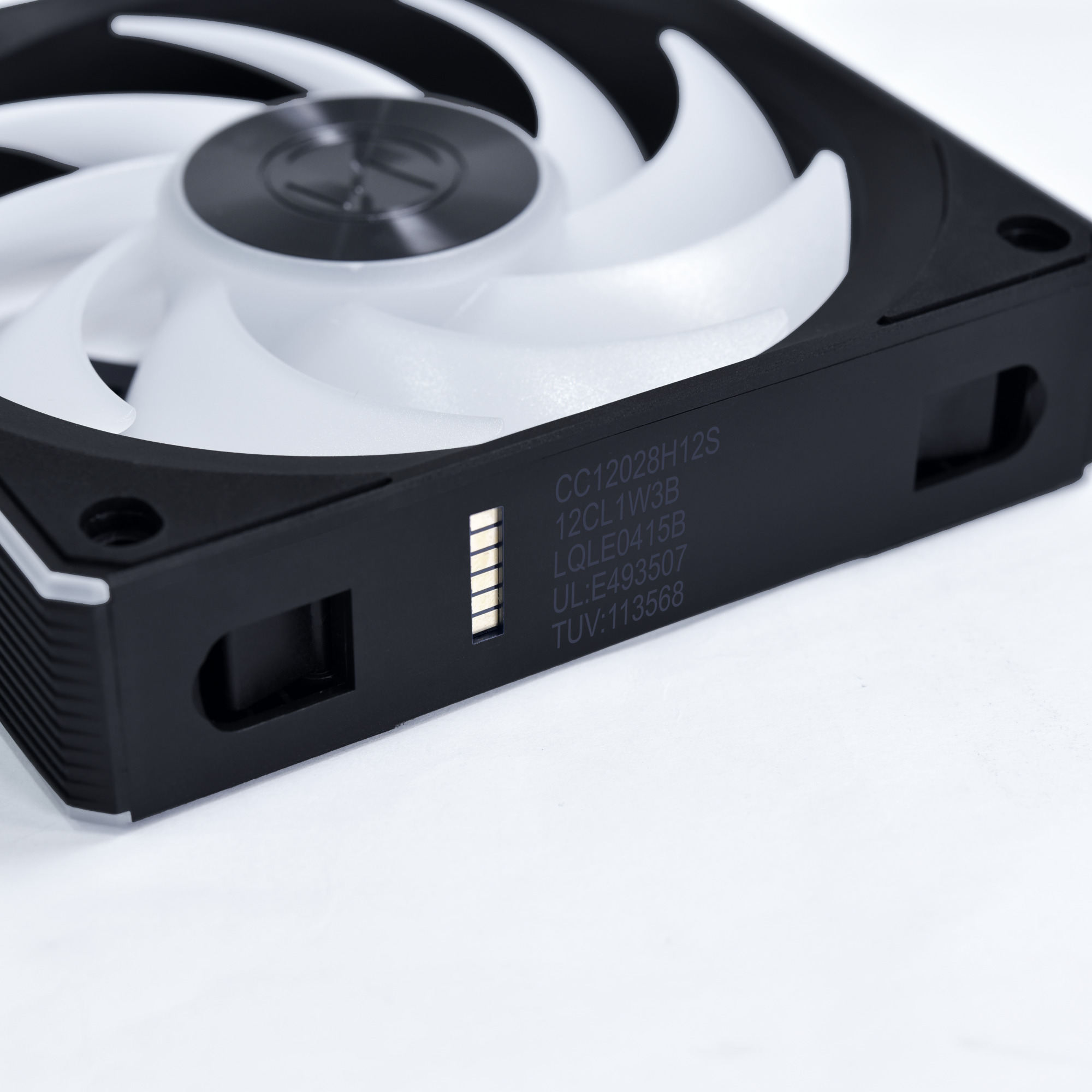 Lian Li - Ventilador Lian Li UNI FAN CL120 Wireless RGB PWM Negro 120mm (Pack 3)