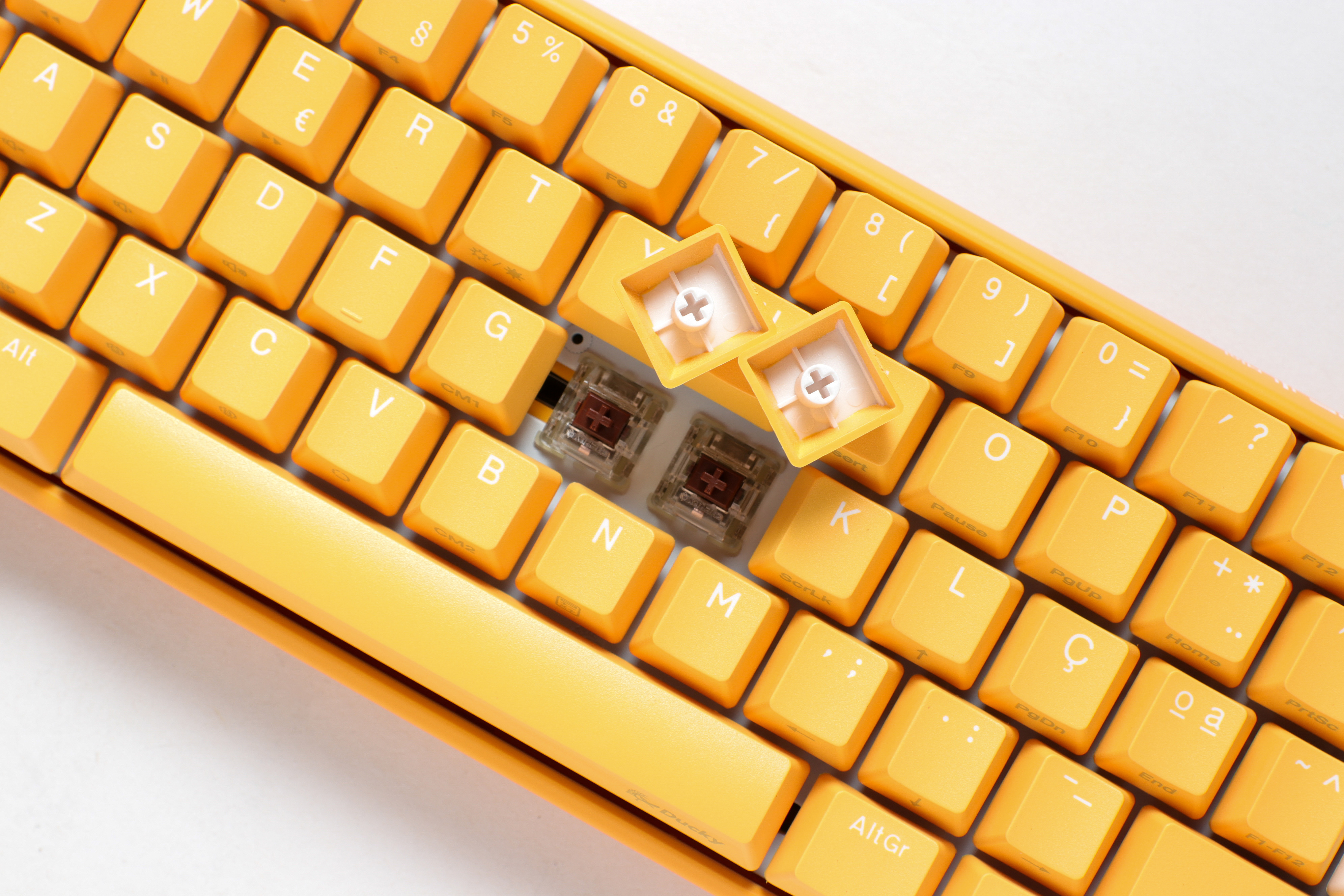 Ducky - Teclado Ducky One 3 Yellow Ducky Mini 60%, Hot-swappable, MX-Brown, RGB, PBT - Mecánico (DE)