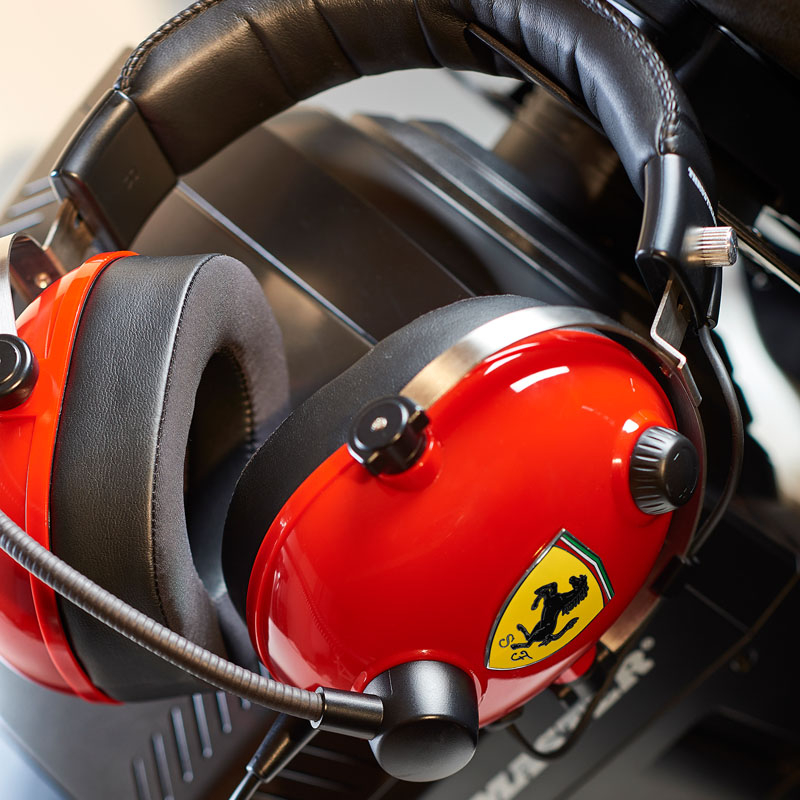 Thrustmaster - Auriculares Thrustmaster T.Racing Scuria Ferrari DTS Edition - PS4 / PC / XONE