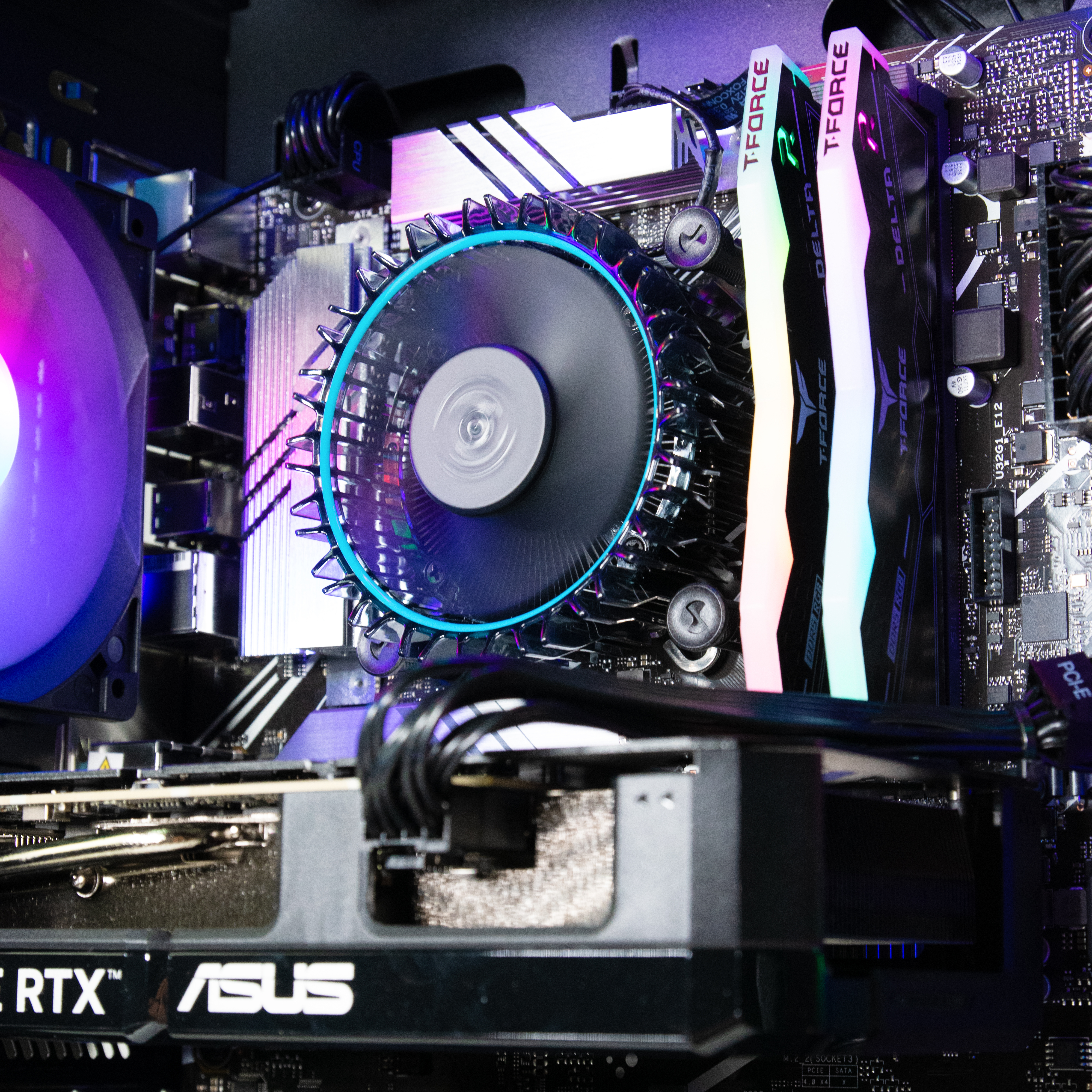 AURA PC - Ordenador AURA Gamer-PC Powered by ASUS Intel i5 14400F 32GB DDR5 1TB RTX 5060 Ti WiFi W11