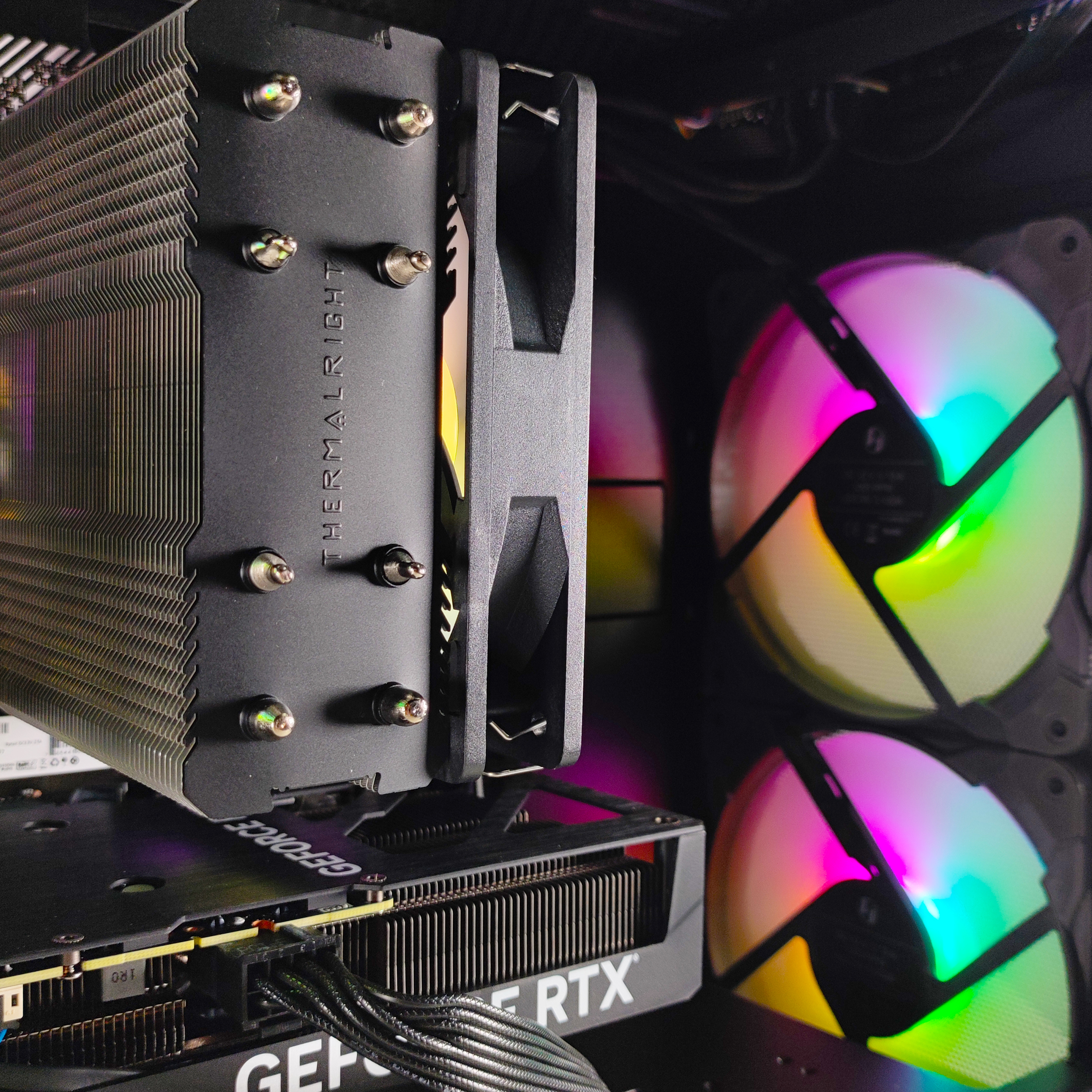 AURA PC - Ordenador AURA Gamer-PC Ryzen 7 5700X 32GB DDR4 1TB RTX 4060 Ti WiFi W11