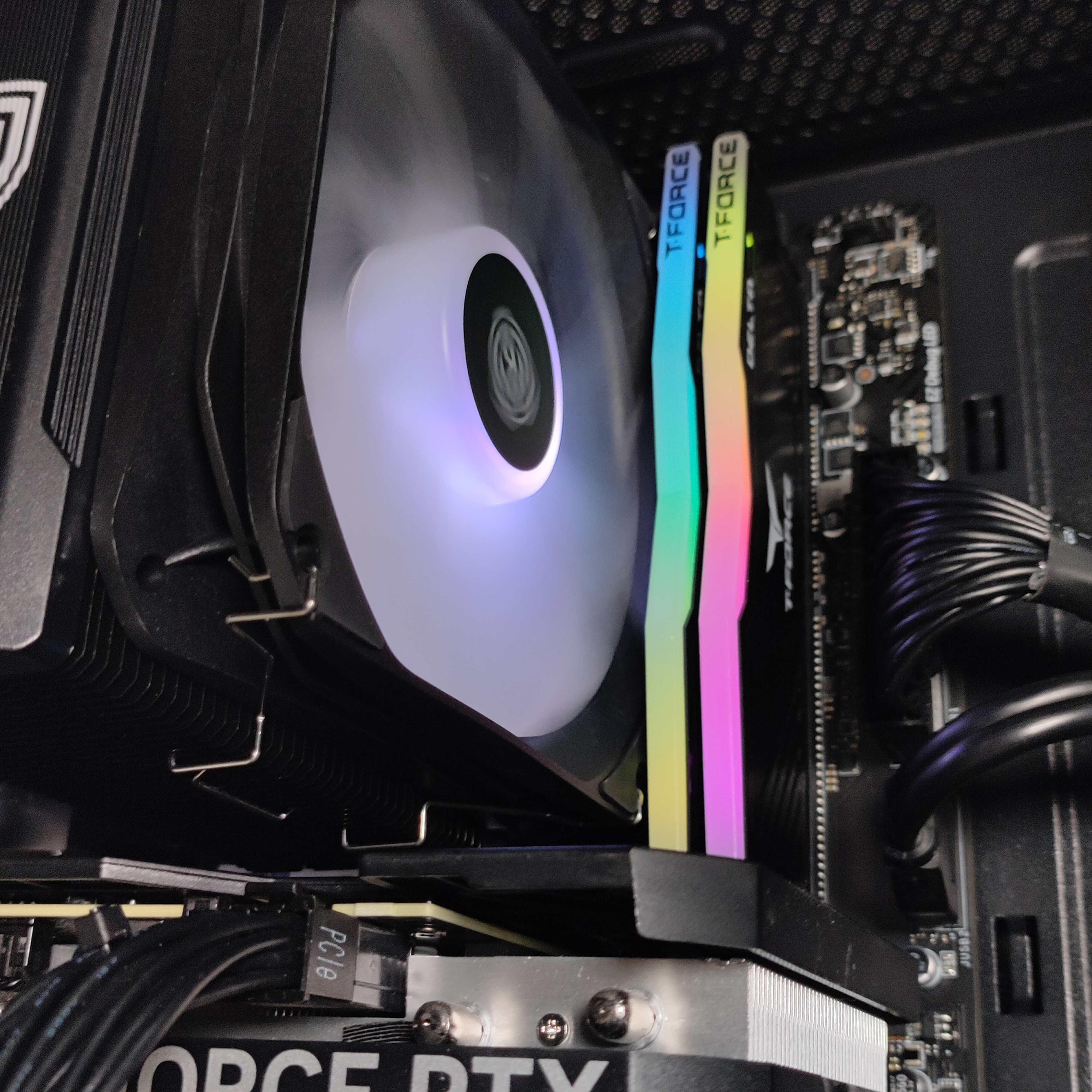 AURA PC - Ordenador AURA Limited-PC Intel i5 13400F 32GB DDR4 1TB RTX 4060 Ti W11 V3