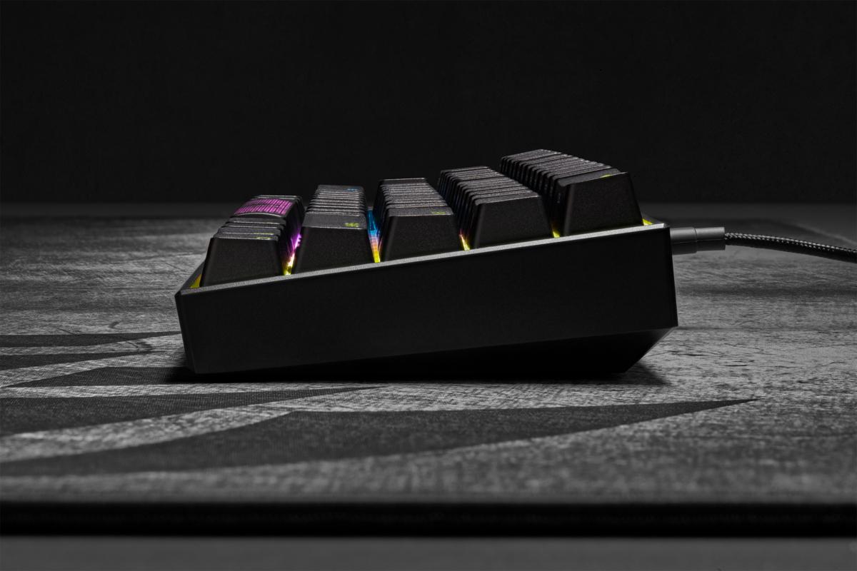 Corsair - ** B Grade ** Teclado Corsair K65 Mini 60% RGB Cherry MX Red - Mecânico (PT)