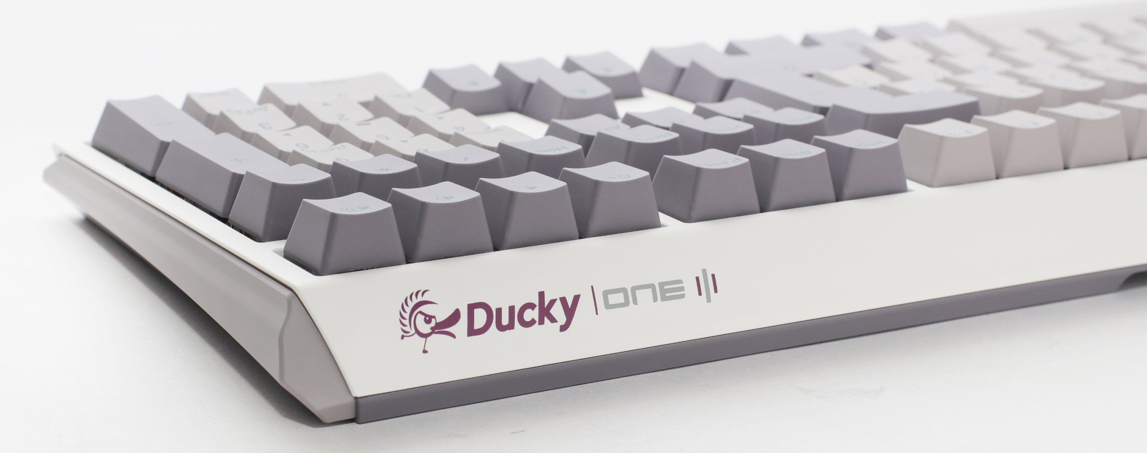 Ducky - Teclado Mecânico Ducky ONE 3 Mist 100% MX-Red (ES)