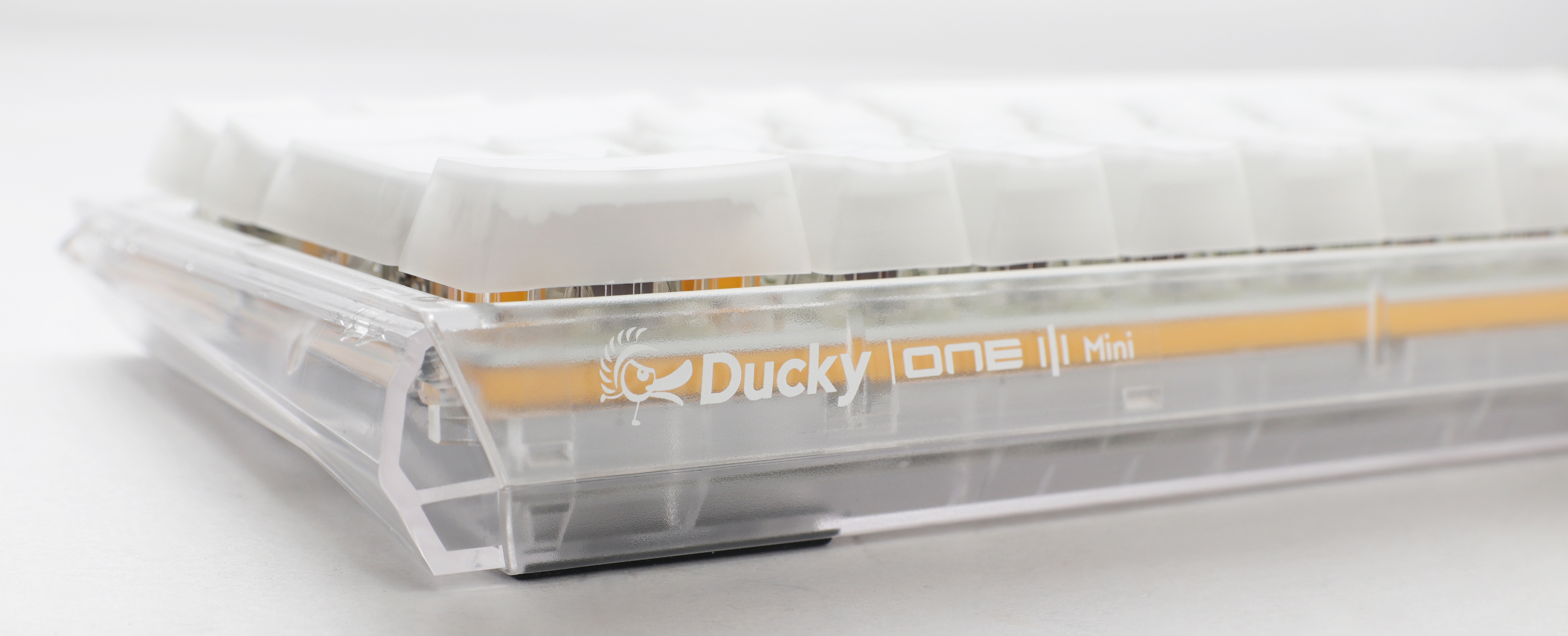 Ducky - Teclado Mecânico Ducky ONE 3 Aura White Mini 60% RGB MX-Red (ES)
