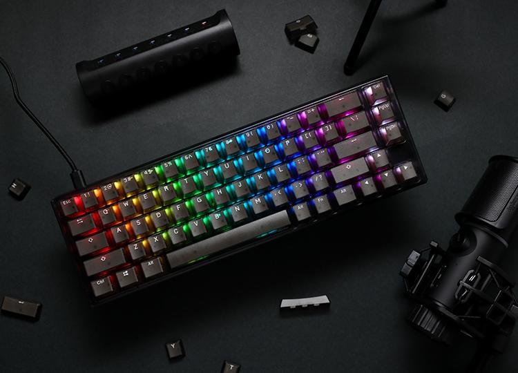 Ducky - Ducky One 3 Aura Black SF Gaming Tastatur, RGB LED - MX-Silent-Red (US)