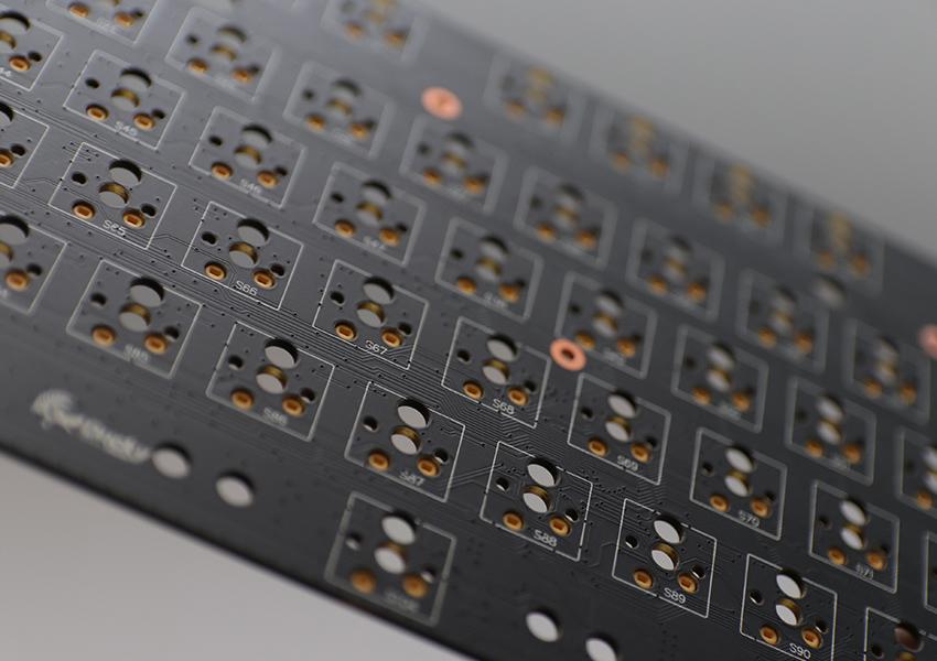Ducky - Ducky One 3 Aura Black SF Gaming Tastatur, RGB LED - MX-Silent-Red (US)