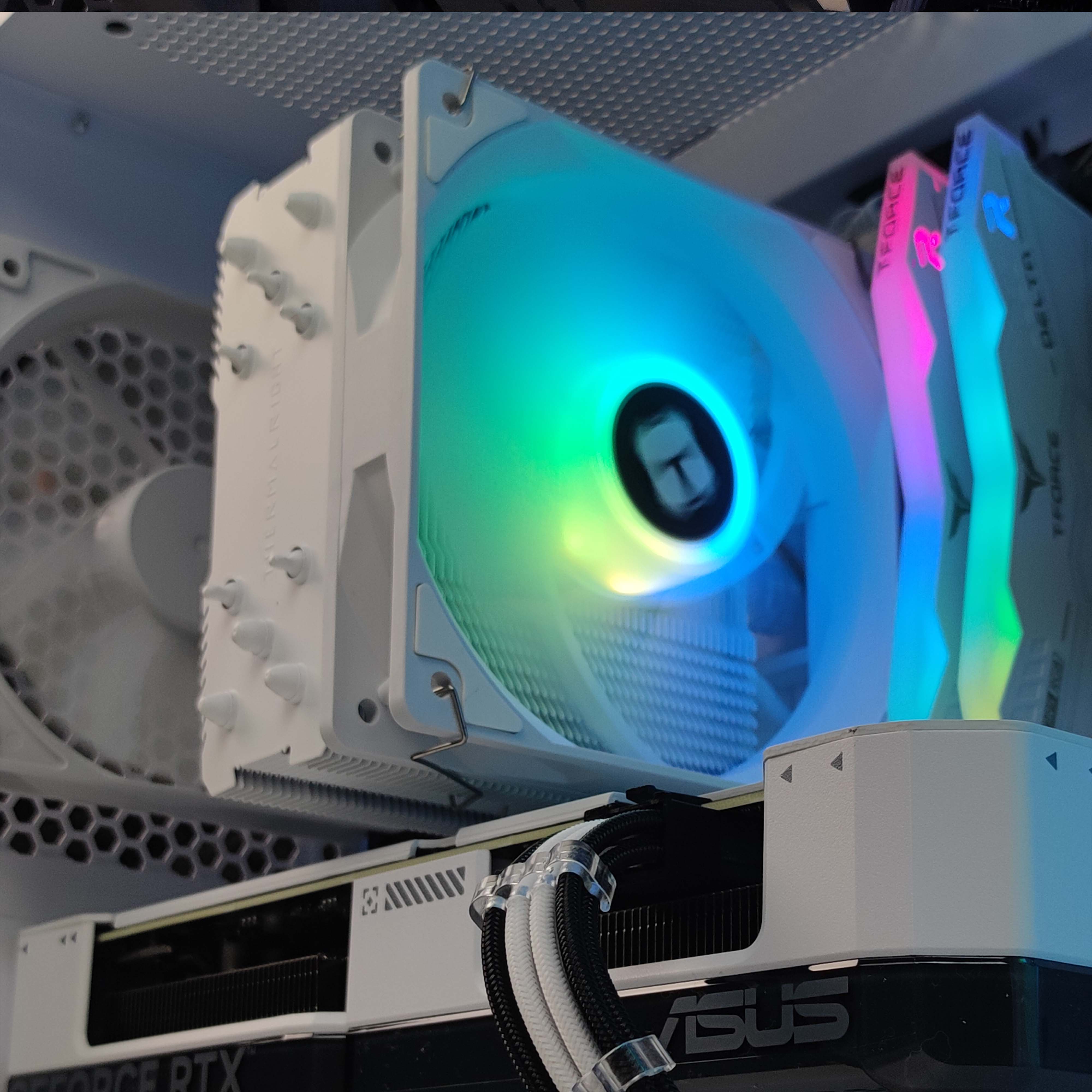 King Mod Systems - Ordenador King Mod Gamer-PC ASUS Intel i5 13400F 32GB DDR5 2TB RTX 4070 WIFI W11