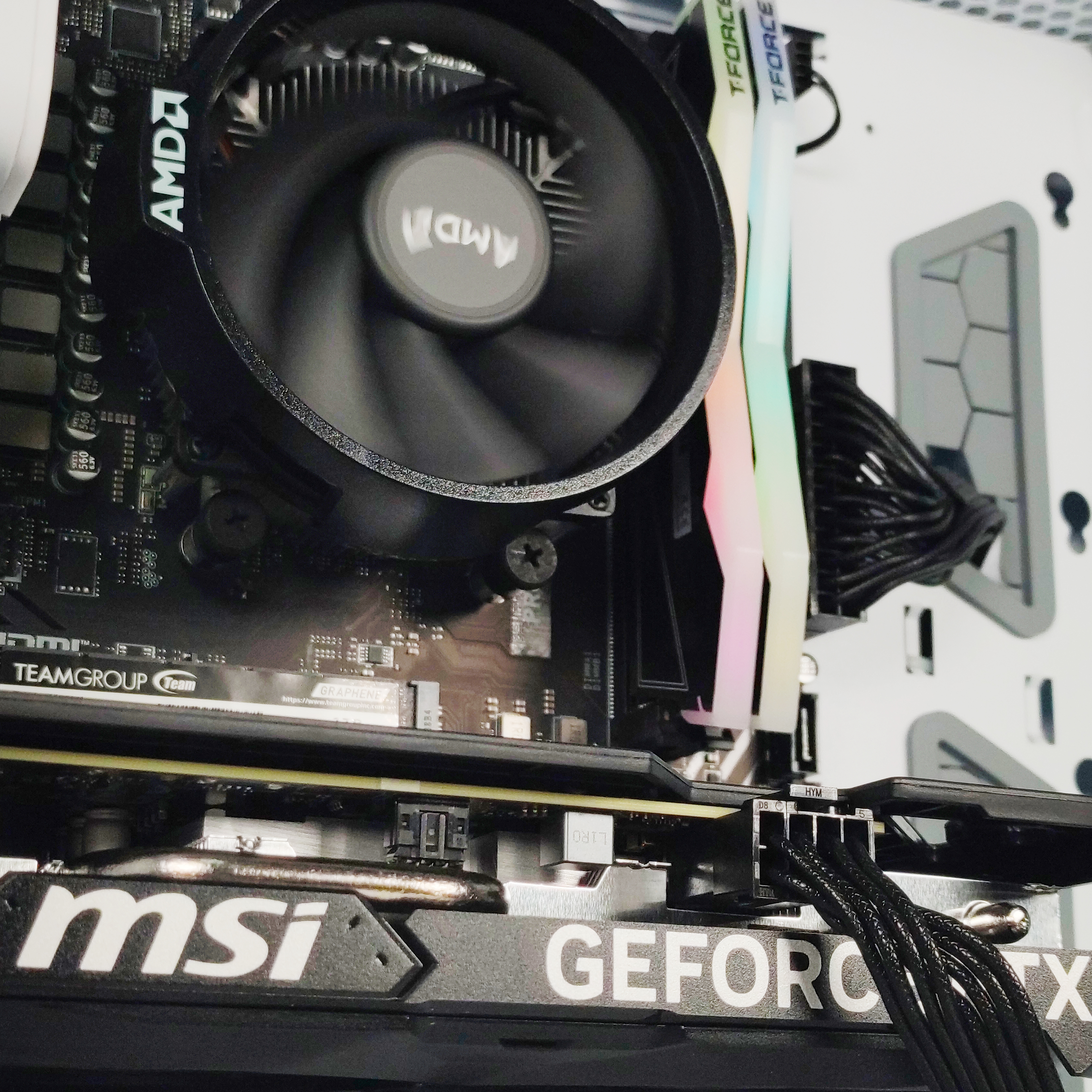 King Mod Systems - Ordenador King Mod Gamer-PC Ryzen 5 7500F 32GB DDR5 1TB RTX 4060 Ti W11