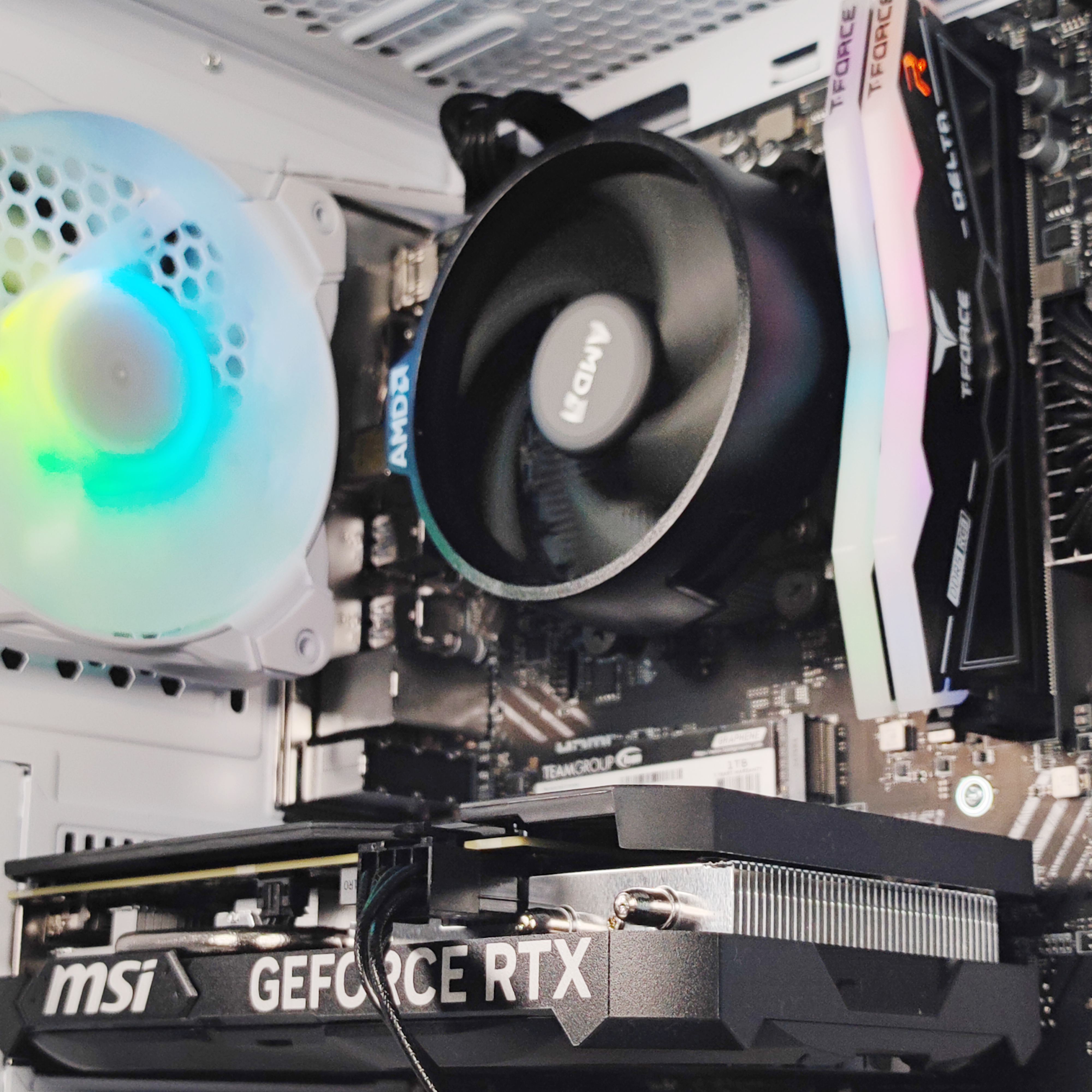 King Mod Systems - Ordenador King Mod Gamer-PC Ryzen 5 7500F 32GB DDR5 1TB RTX 4060 Ti W11