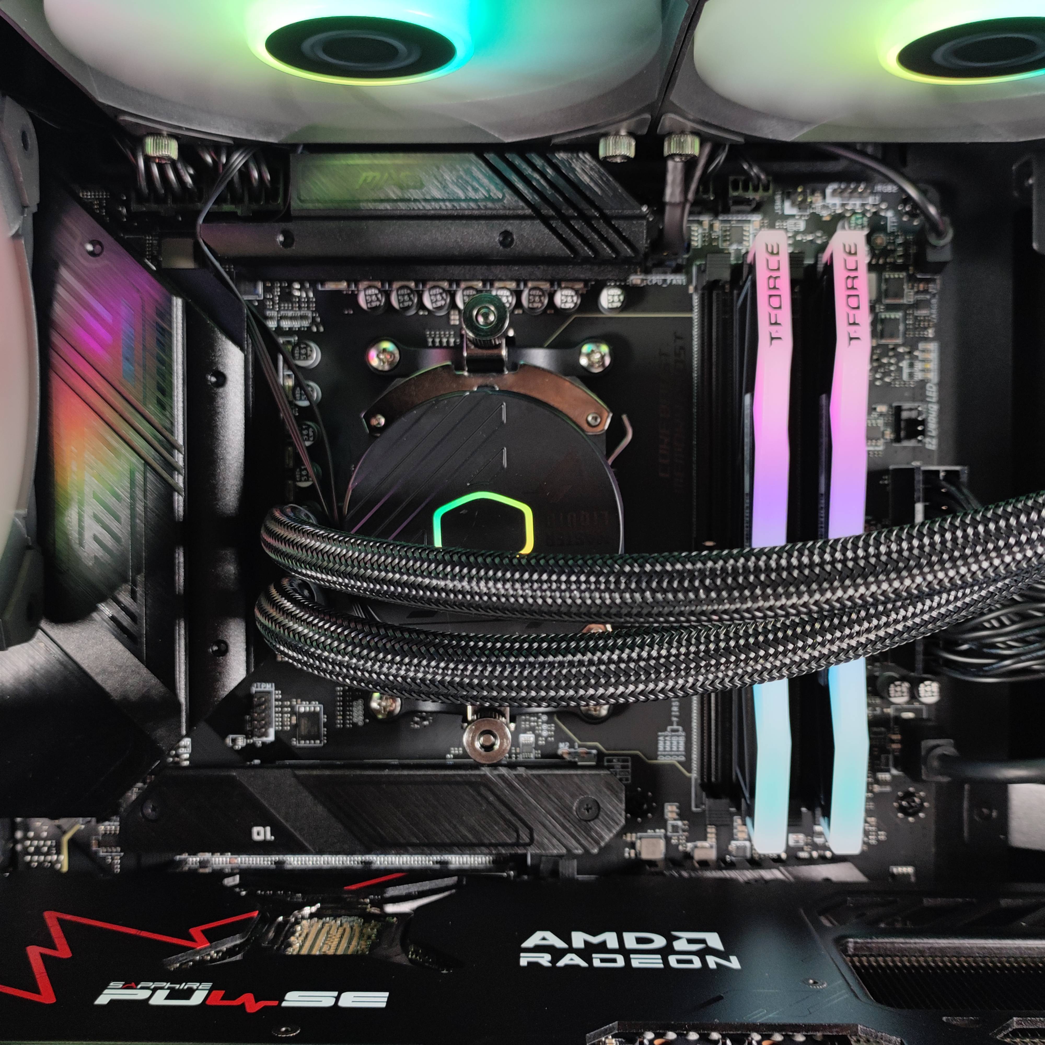 King Mod Systems - Ordenador King Mod Gamer-PC Ryzen 7 7800X3D 32GB DDR5 1TB RX 9070 XT WiFi W11