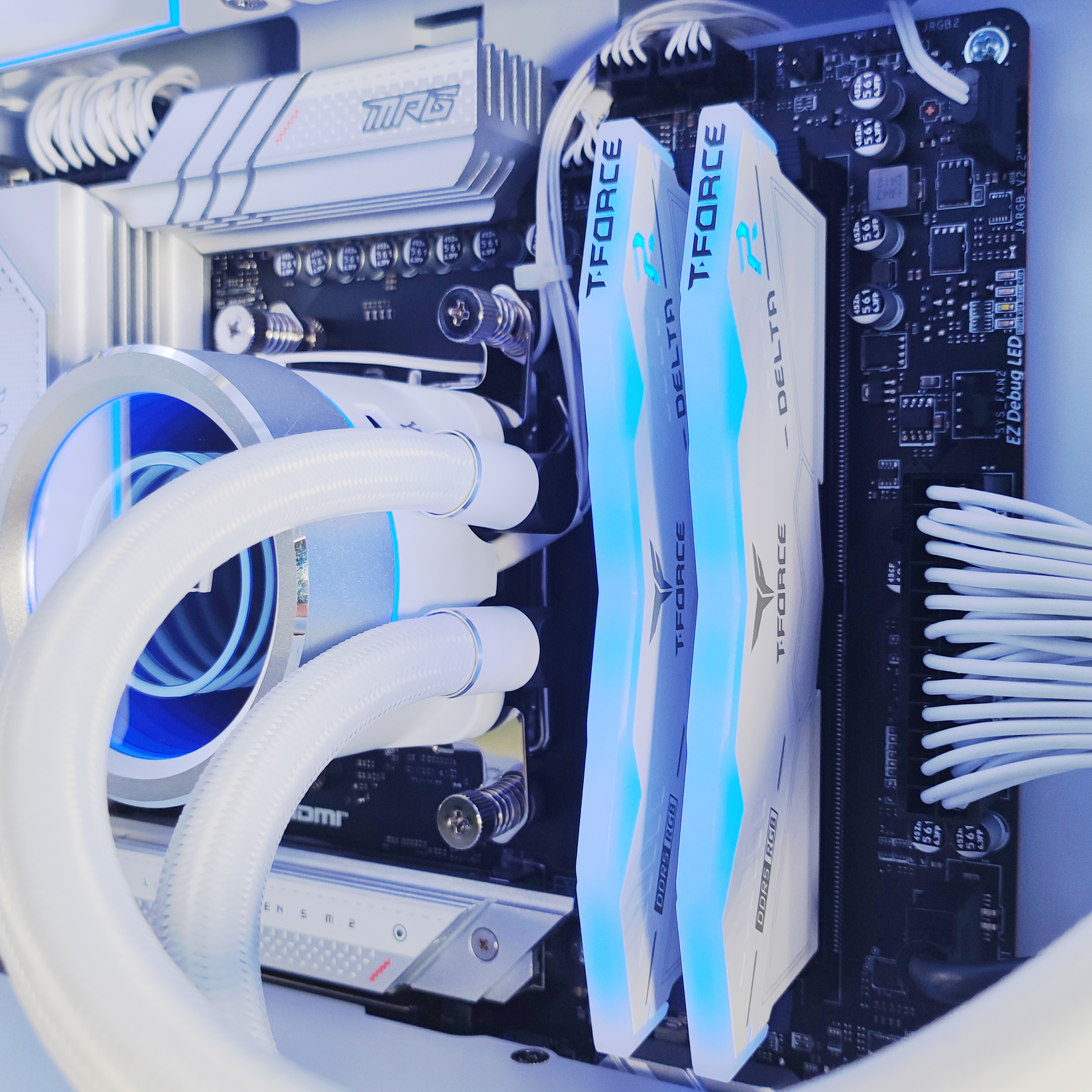 King Mod Systems - Ordenador King Mod Gamer-PC Ryzen 7 9800X3D 32GB DDR5 2TB RTX 5080 WiFi W11
