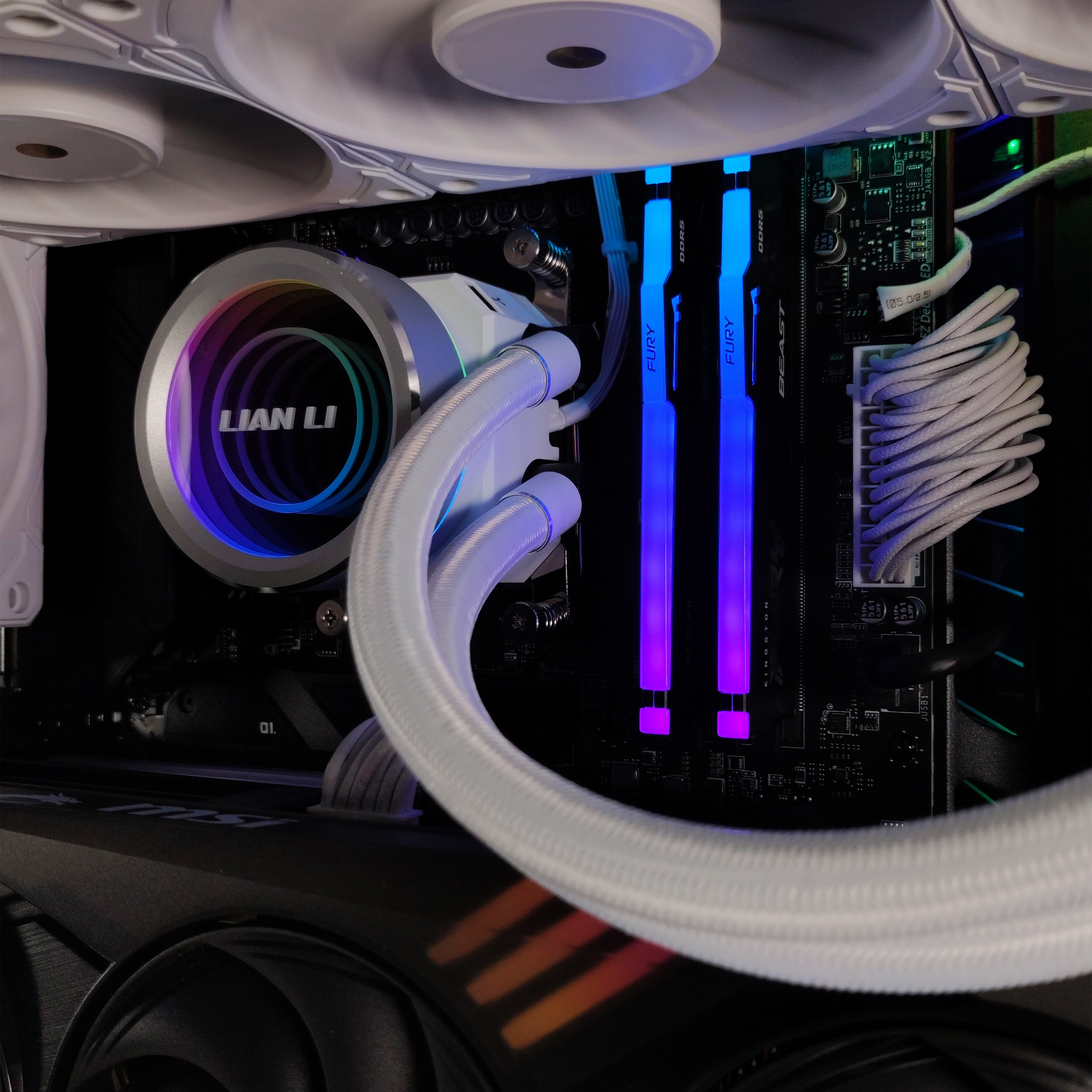 King Mod Systems - Ordenador King Mod Gamer-PC HYTE Ryzen 9 9900X 64GB DDR5 1TB RTX 5070 WiFi W11
