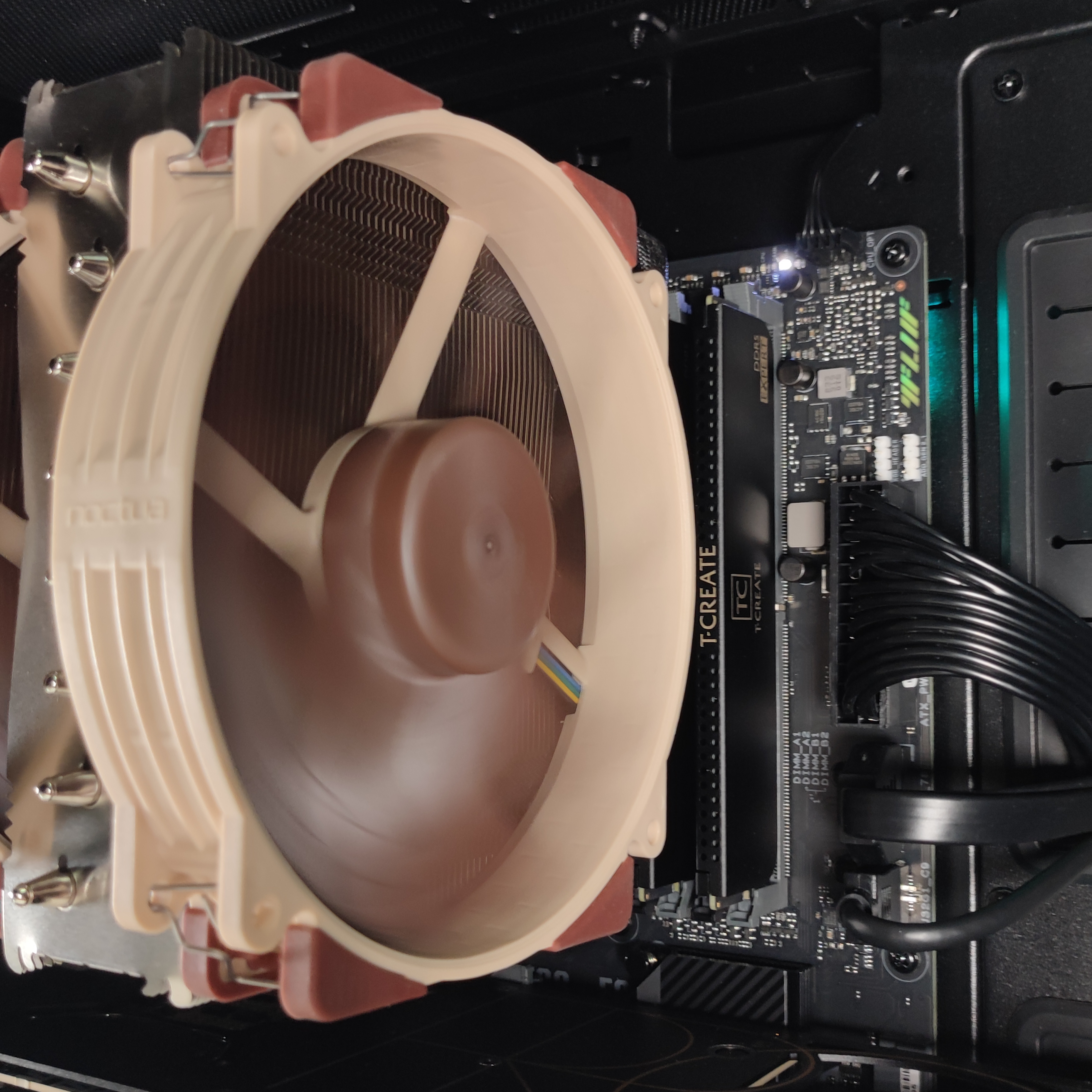 King Mod Systems - Ordenador King Mod Limited-PC Intel i7 14700F 64GB DDR5 2TB RTX 4080 SUPER WiFi W11
