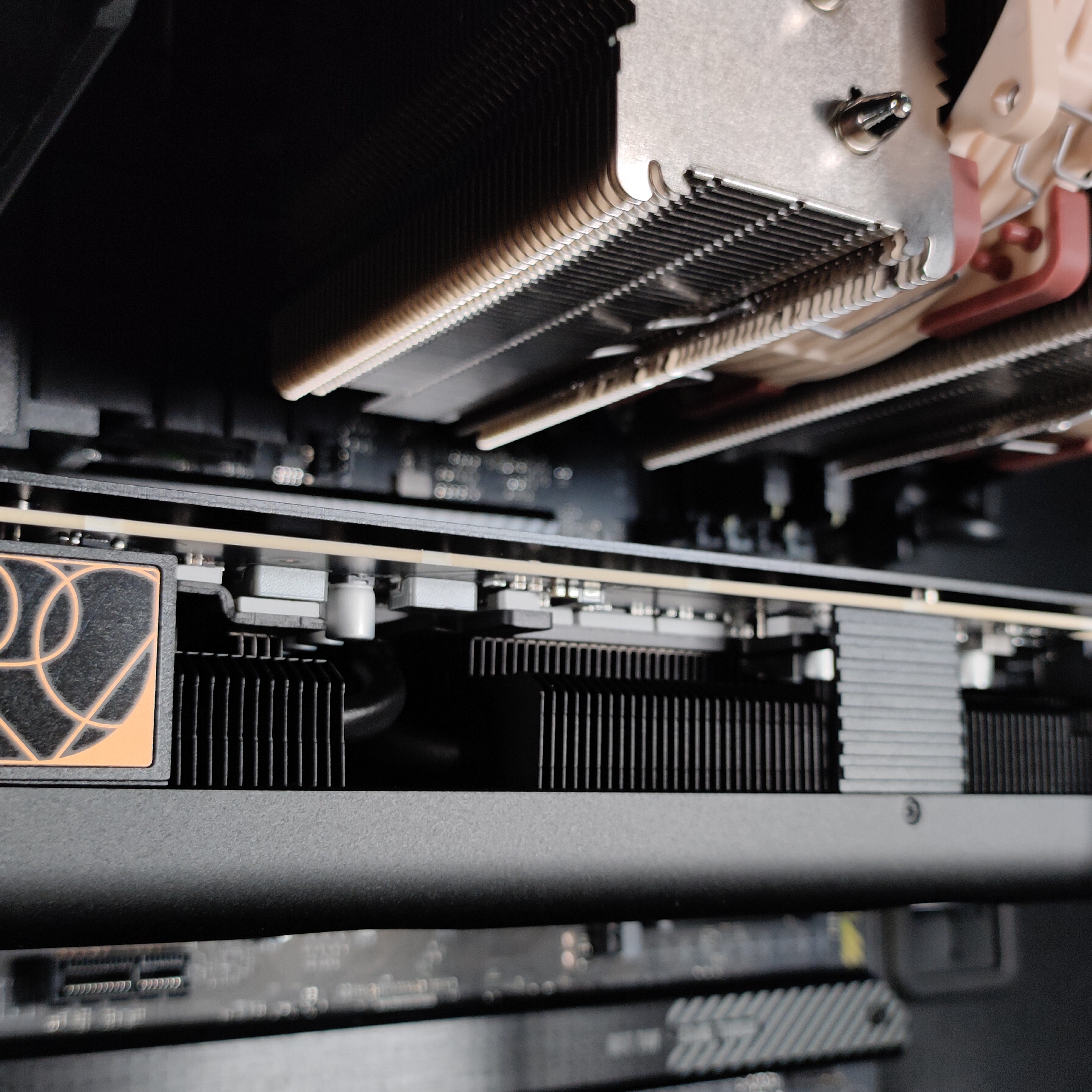 King Mod Systems - Ordenador King Mod Limited-PC Intel i7 14700F 64GB DDR5 2TB RTX 4080 SUPER WiFi W11
