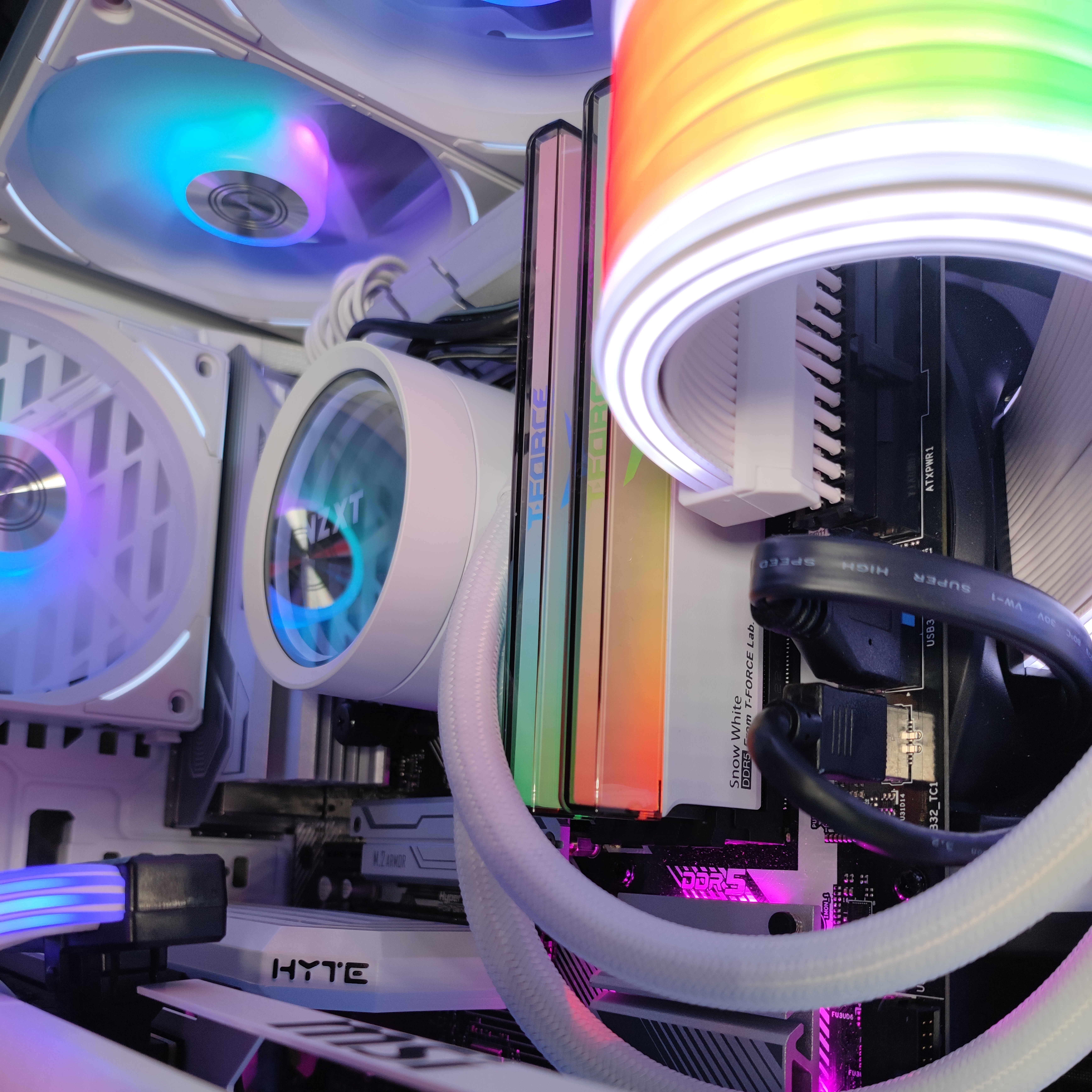 King Mod Systems - Ordenador King Mod Limited-PC Intel i7 14700KF 32GB DDR5 2TB RTX 5080 WiFi W11