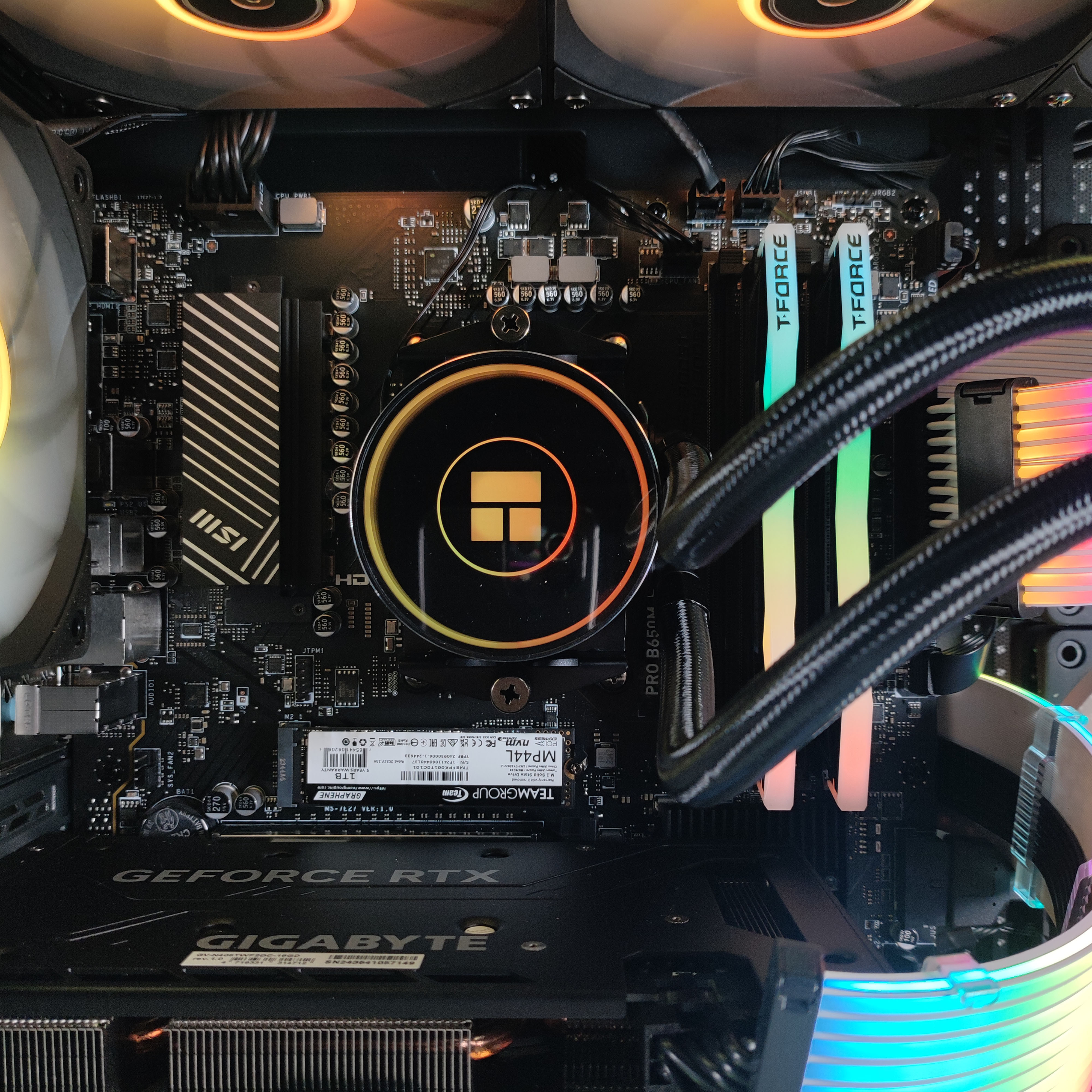 King Mod Systems - Ordenador King Mod Limited-PC Ryzen 7 7700X 32GB DDR5 1TB RTX 4060 Ti 16GB WiFi W11