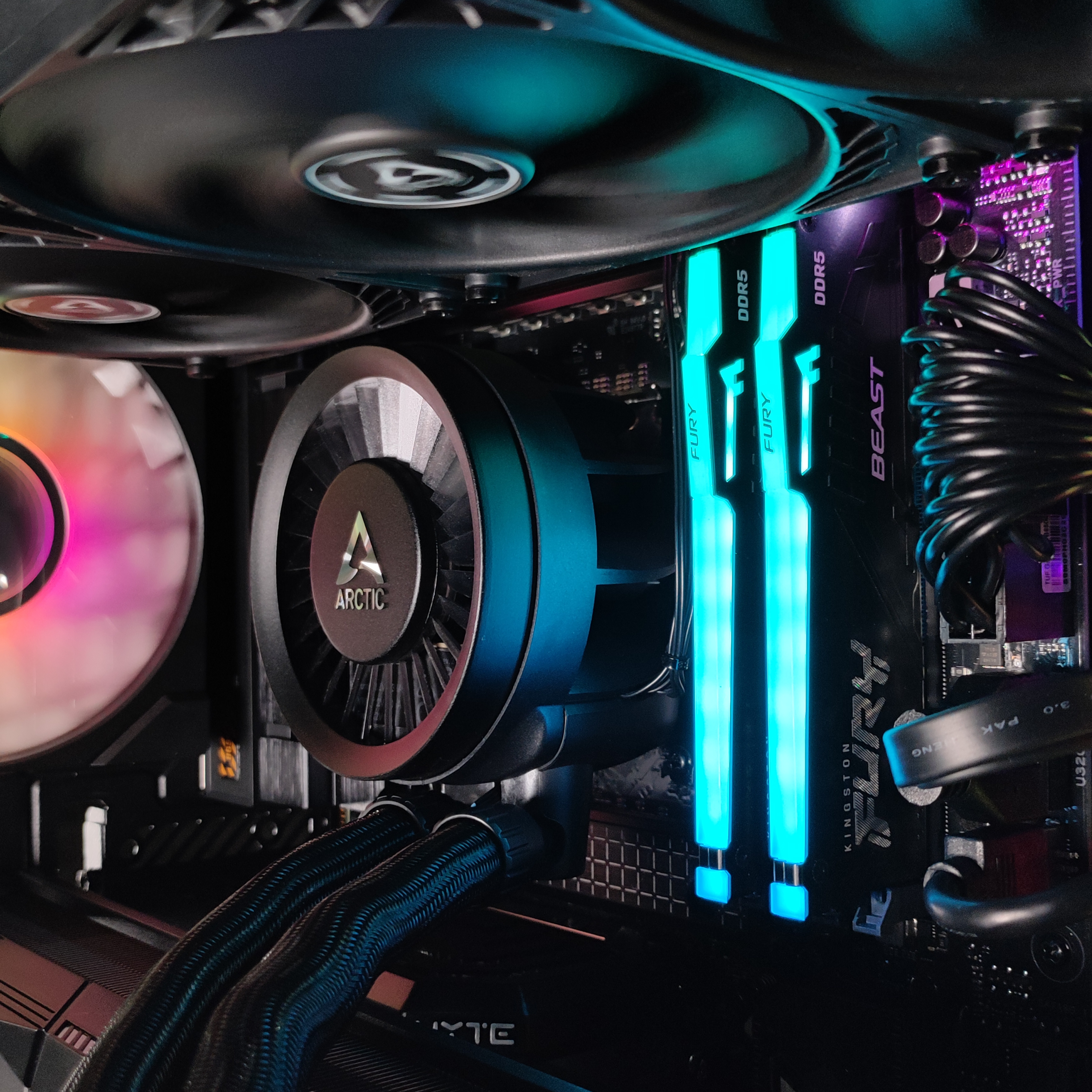 King Mod Systems - Ordenador King Mod Limited-PC Ryzen 7 9800X3D 64GB DDR5 2TB RTX 4080 SUPER WiFi W11