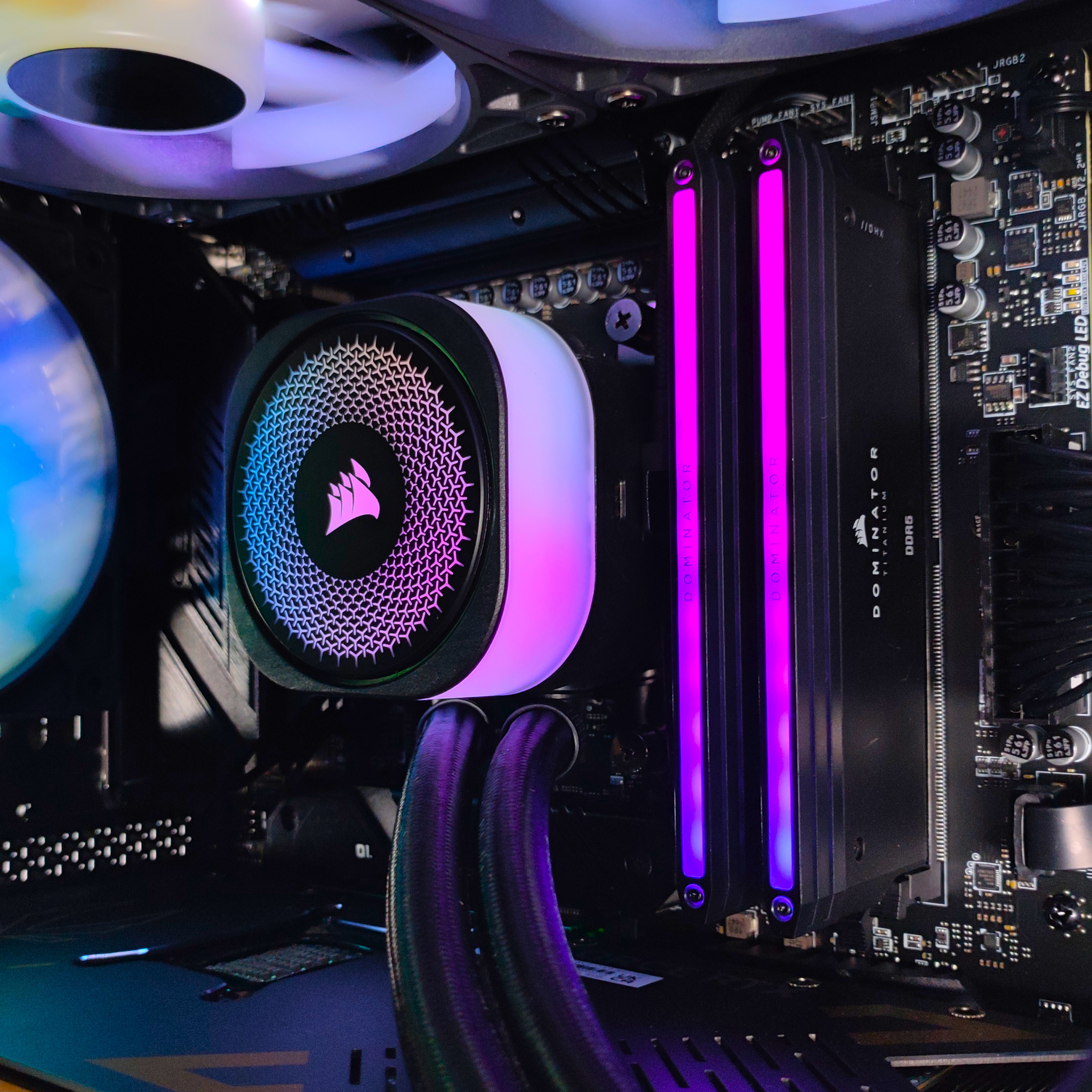 King Mod Systems - Ordenador King Mod Limited-PC Ryzen 7 9800X3D 64GB DDR5 2TB RTX 5080 WiFi W11