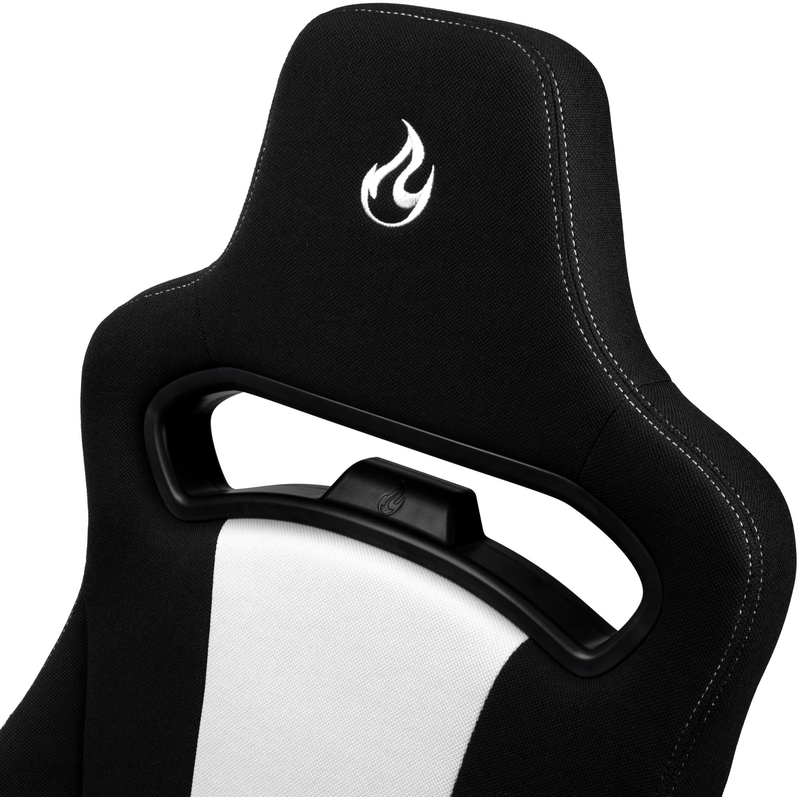 Nitro Concepts - Silla Nitro Concepts E250 Gaming Negra / Blanca